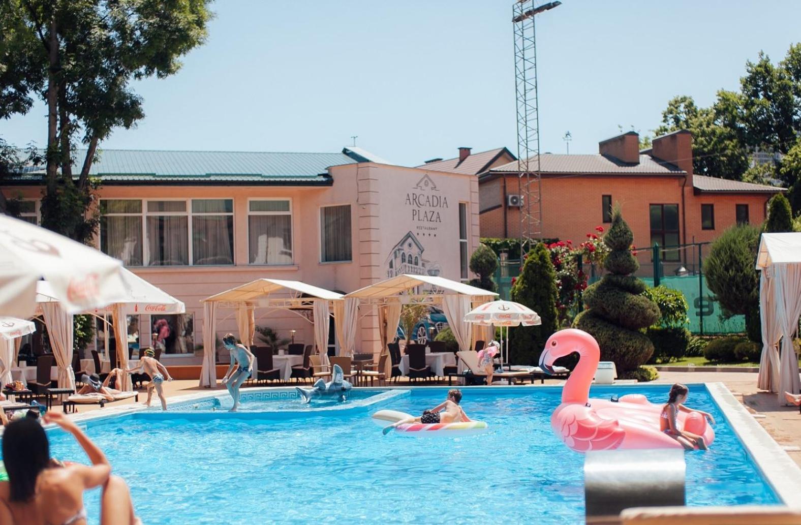 swimming pool