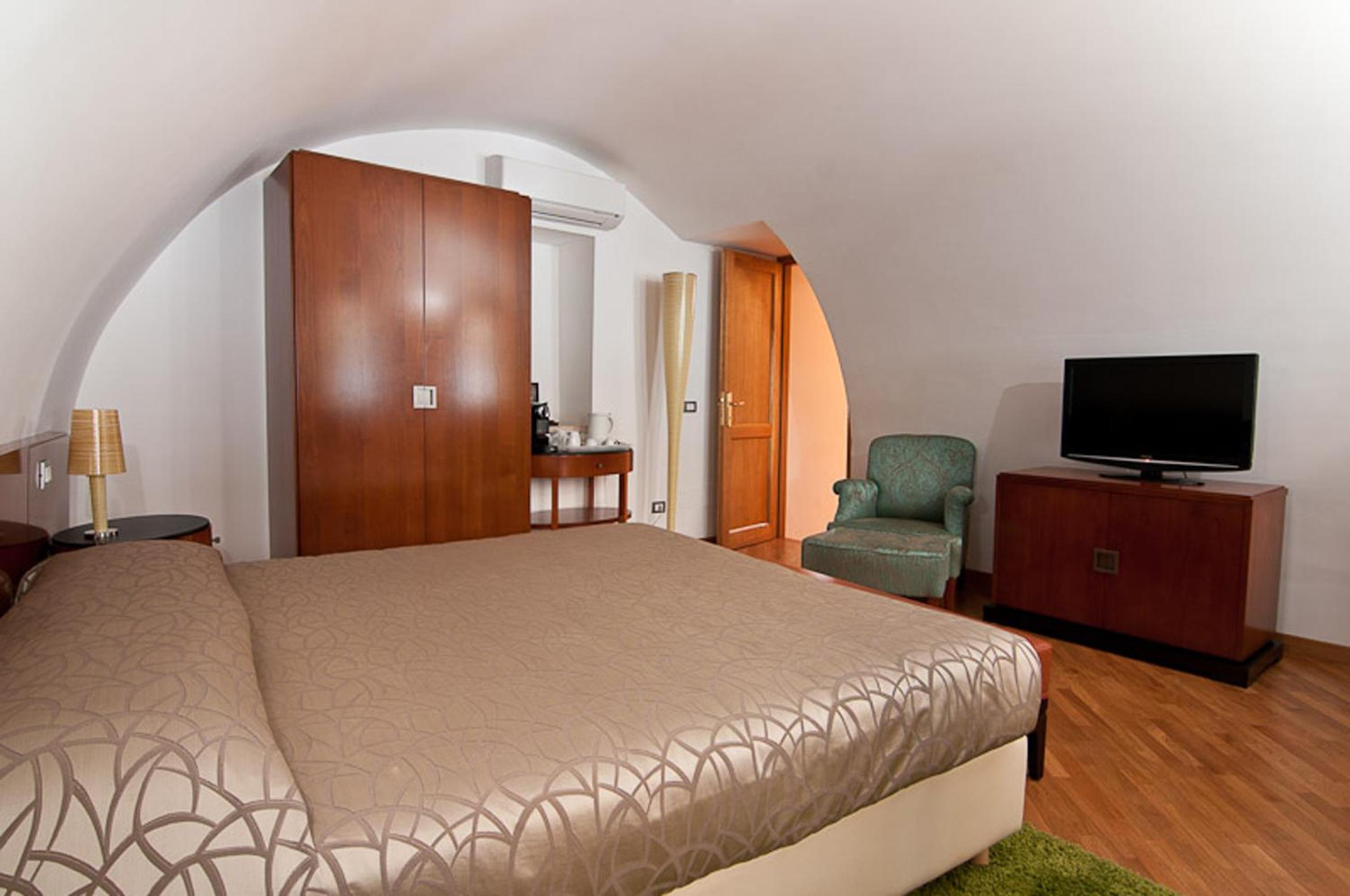 St. Peter' Six Rooms & Suites