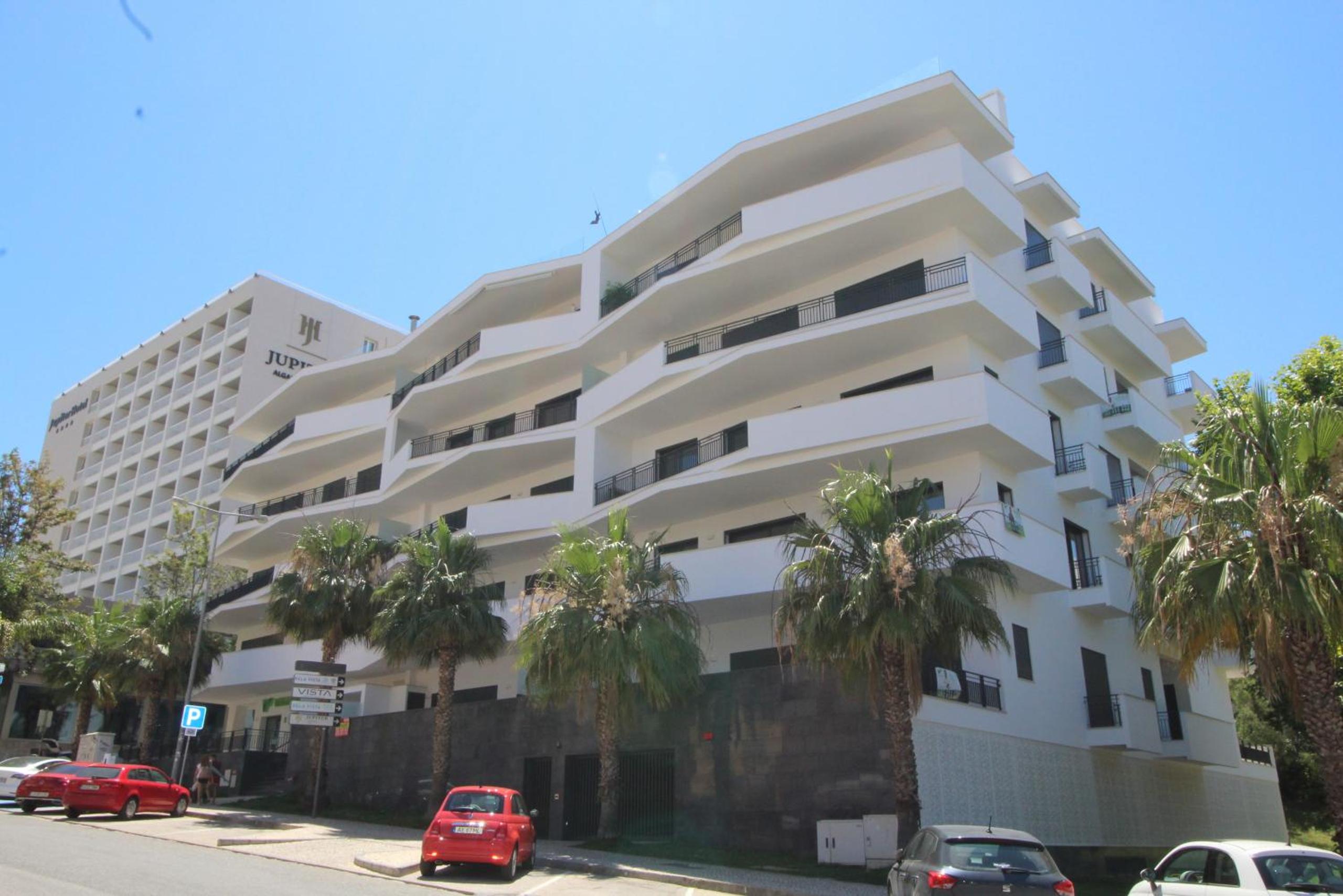 T1 Bellevue Terrace view 4