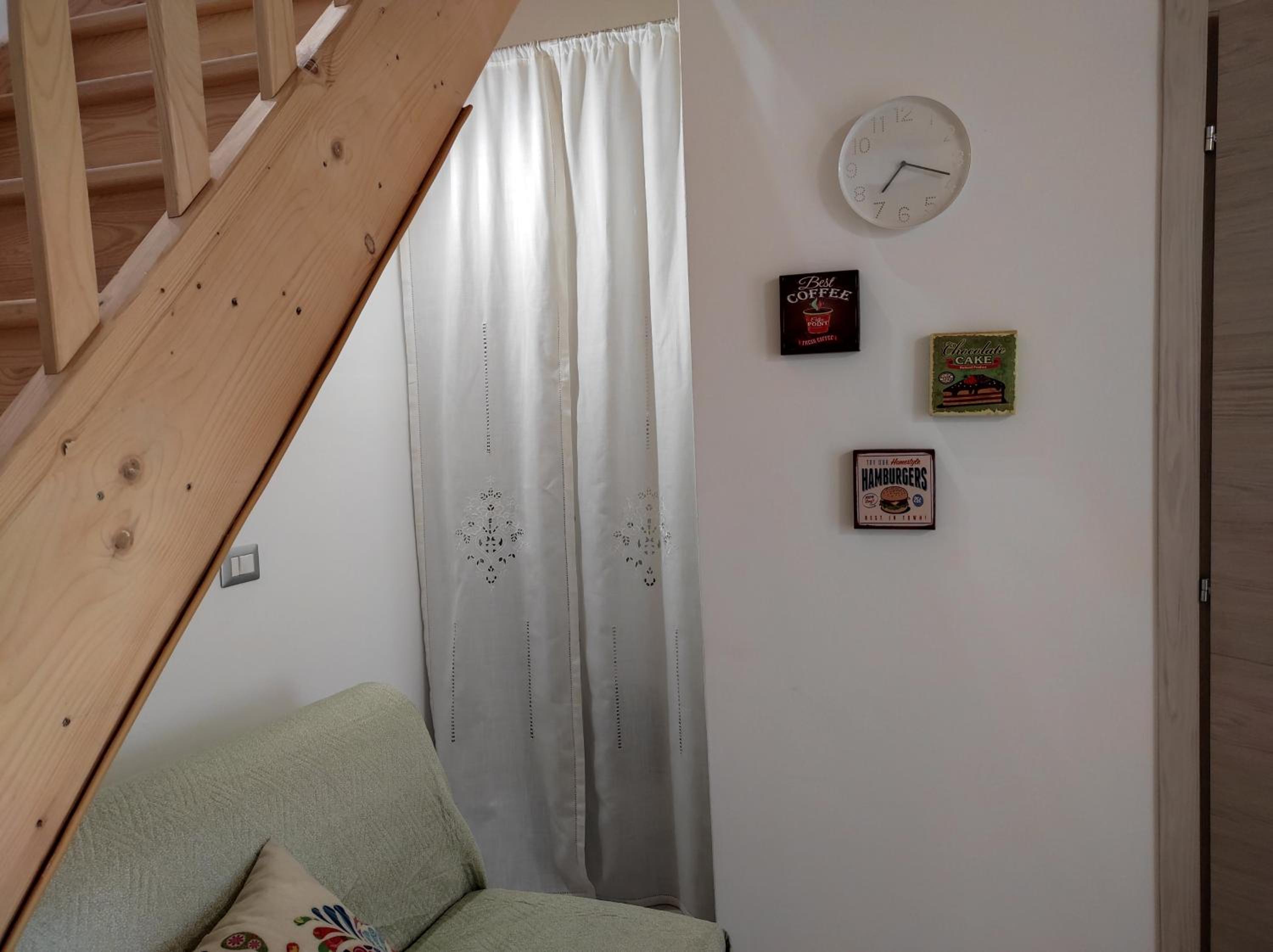 Photo 33