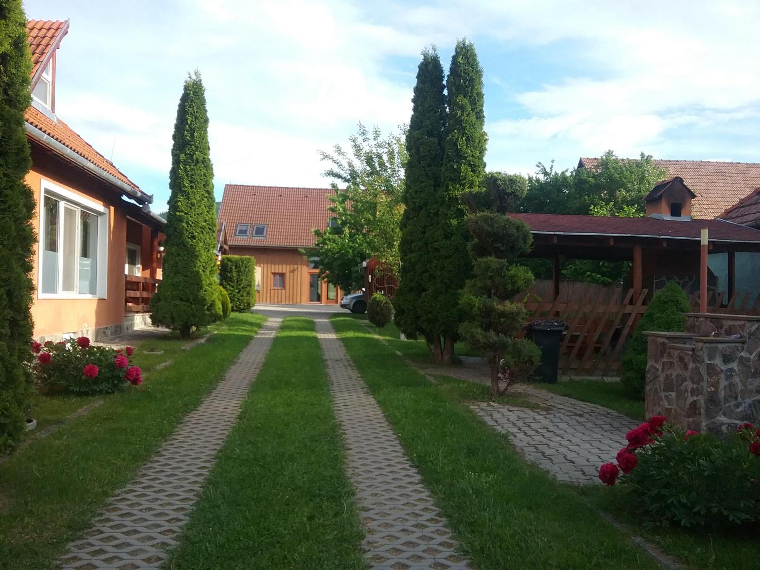 Photo 52