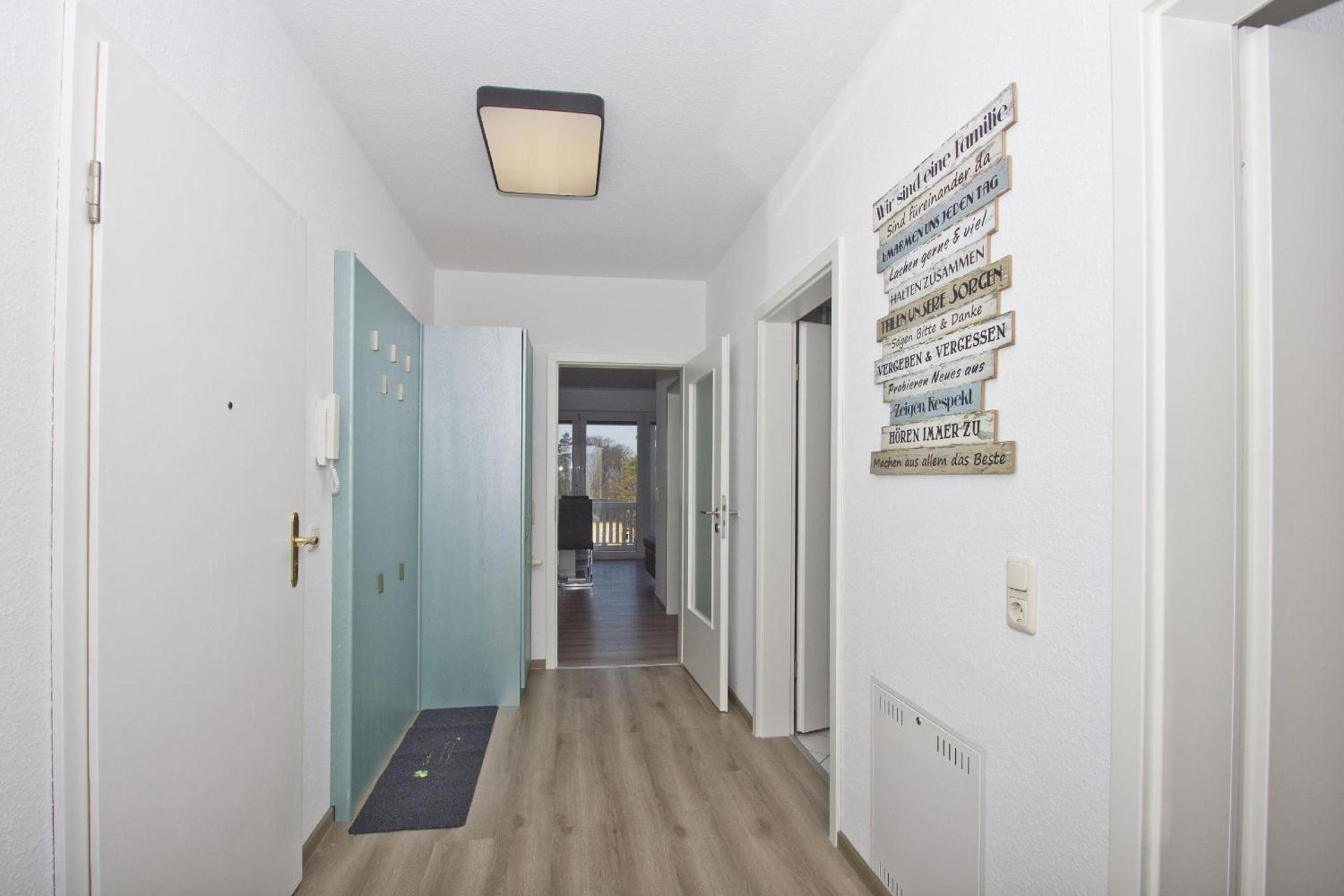 toller Meerblick vom Balkon, gratis Nutzung vom AHOI Erlebnisbad und Sauna in Sellin - Haus Nordstrand FeWo16