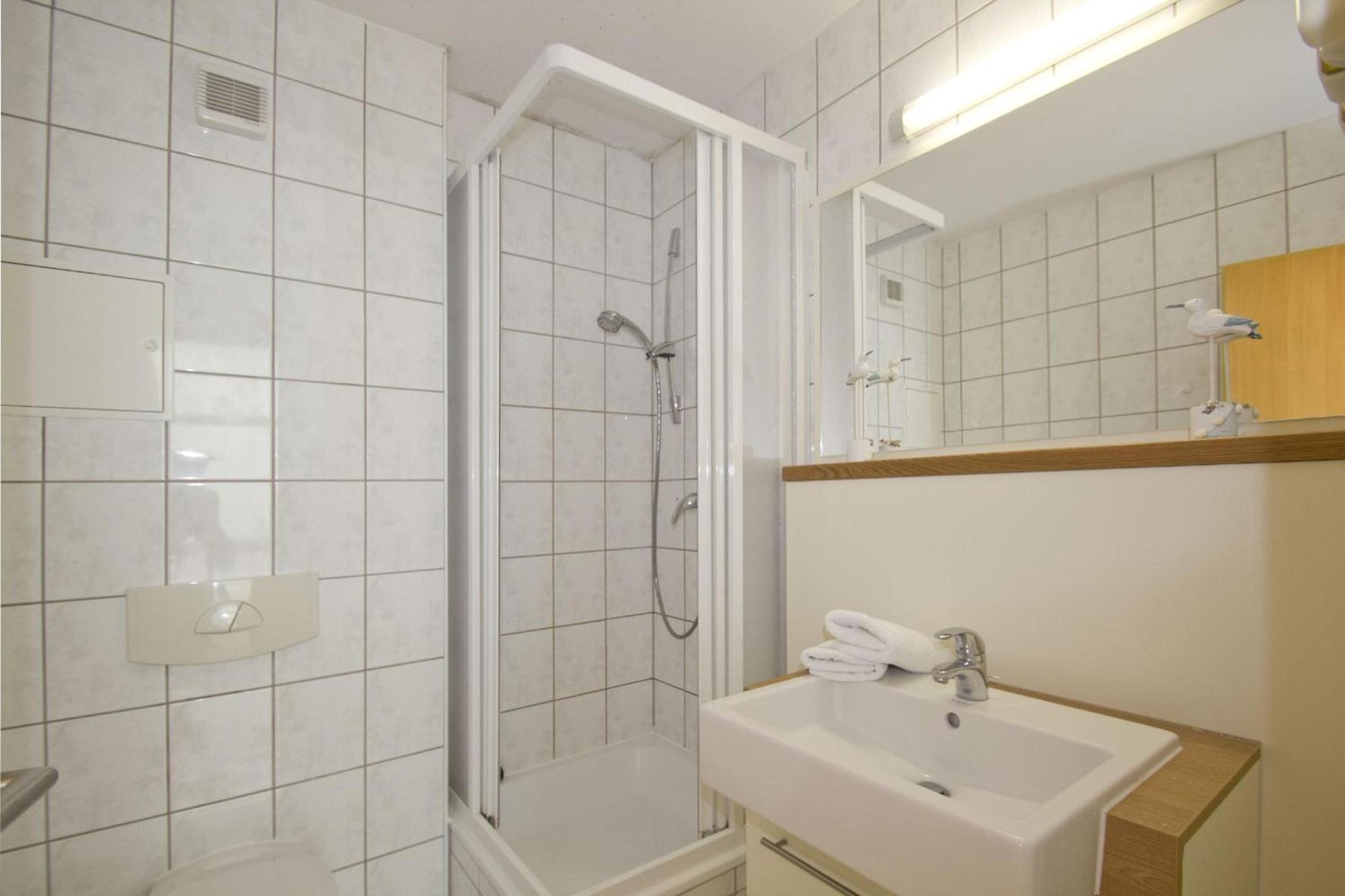 Haus Blick zur See Ferienwohnung 15 mit gratis Sauna- und Schwimmbadnutzung im AHOI Sellin
