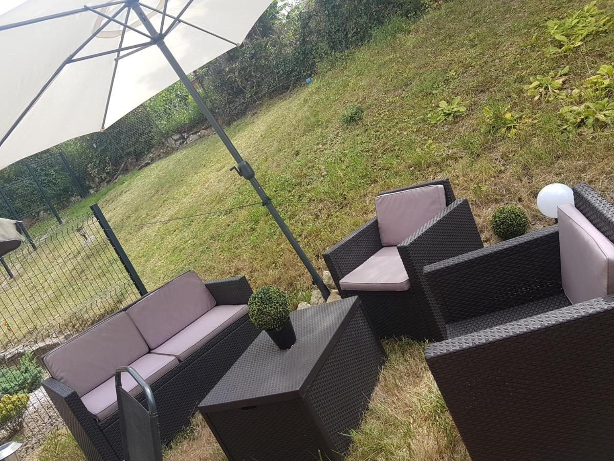 Clos des lys view 2
