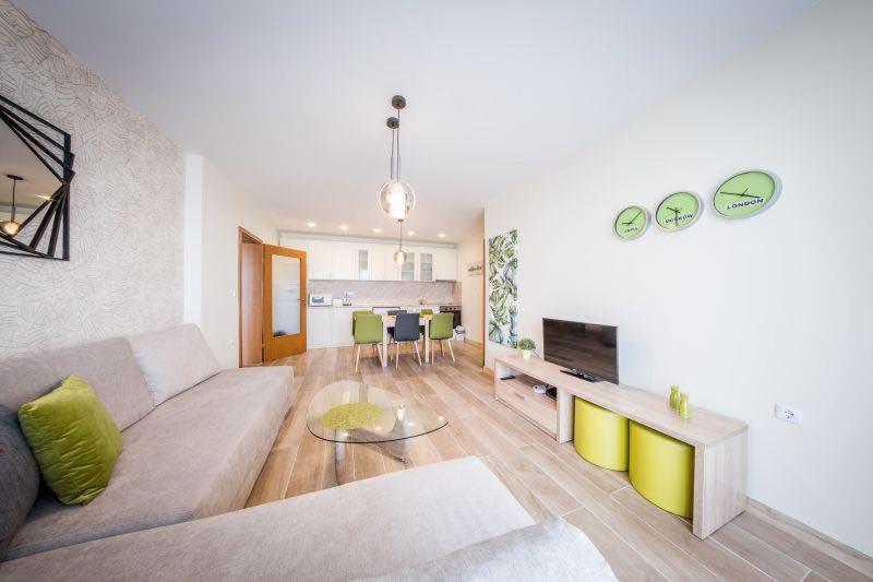 Privilege Fort Beach - Sea Viev Premium Apartments view 4