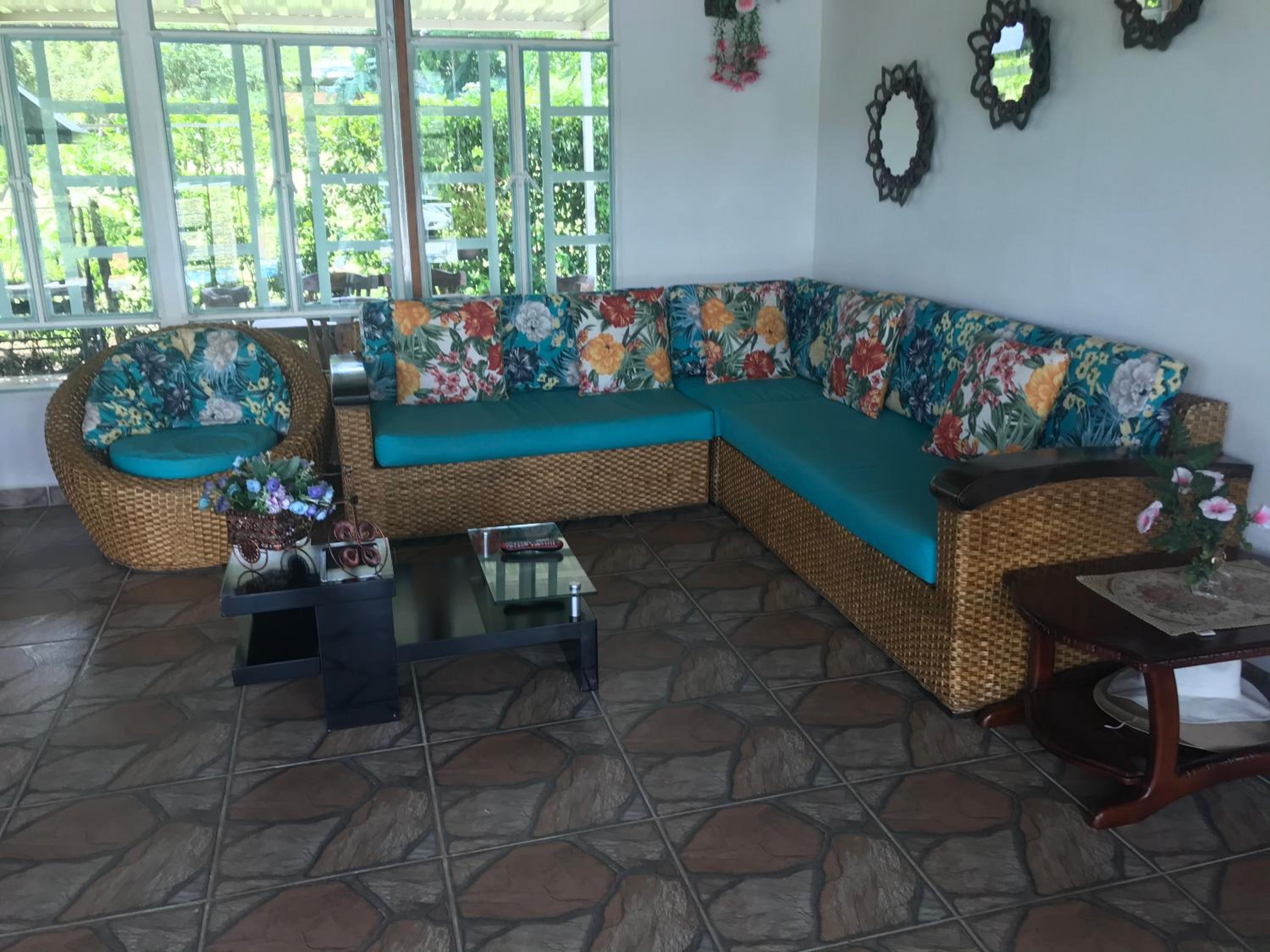 Hermosa Casa de campo grande con aire acon,wifi,piscina,billar !villa ensueño !
