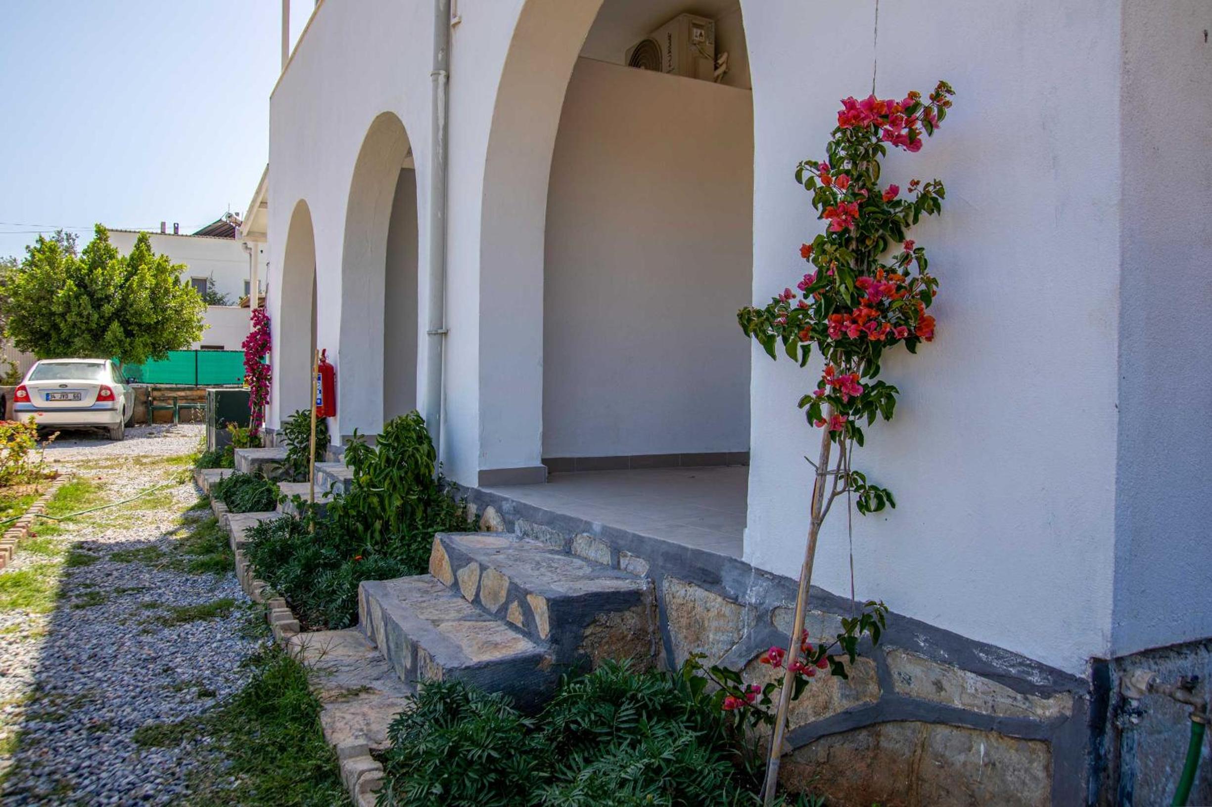 Yalıyanı Pansiyon