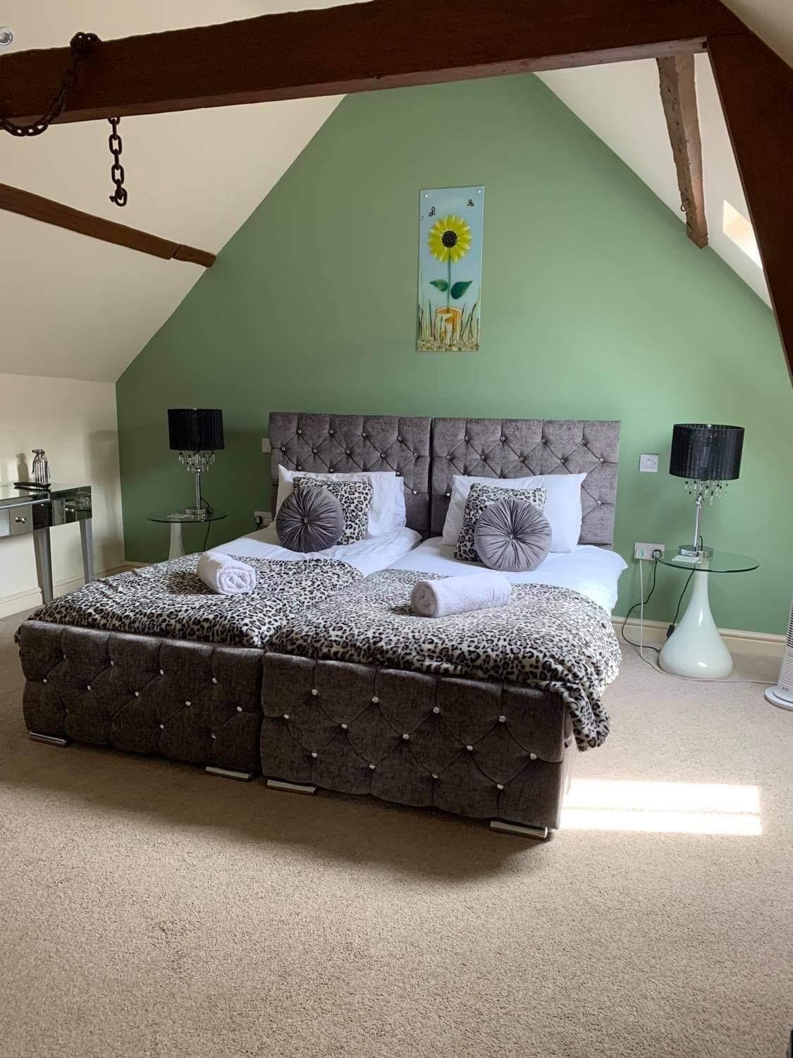 Hills Farm Stays