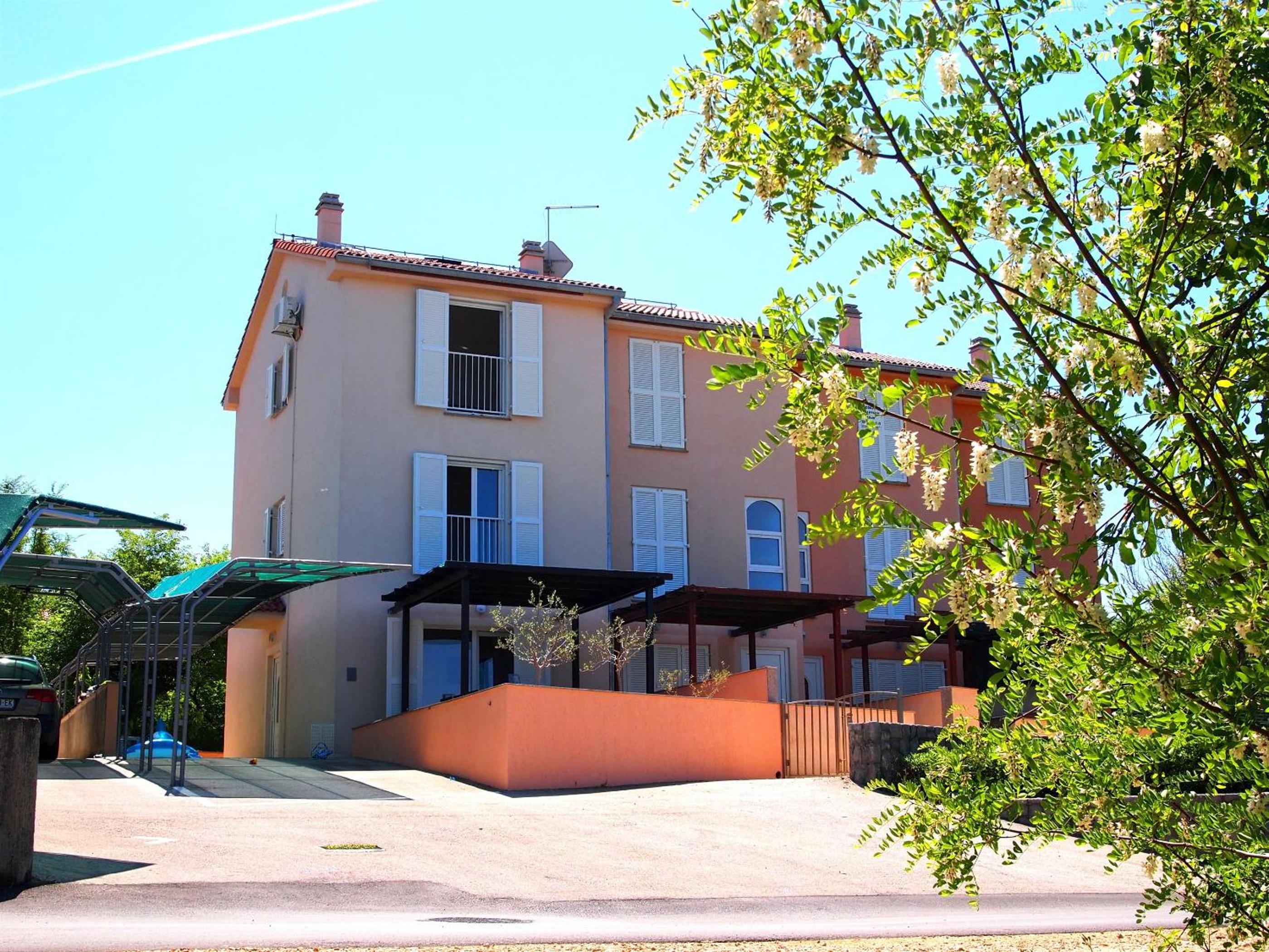 House FRLAN view 5