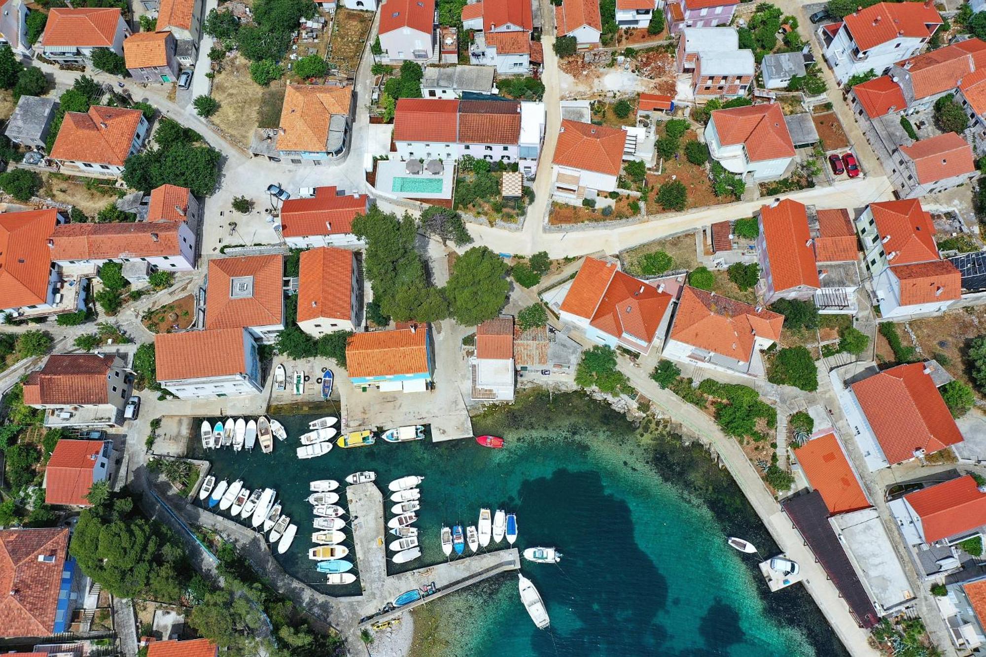 Villa Mira with a heated pool and a sea view view 5