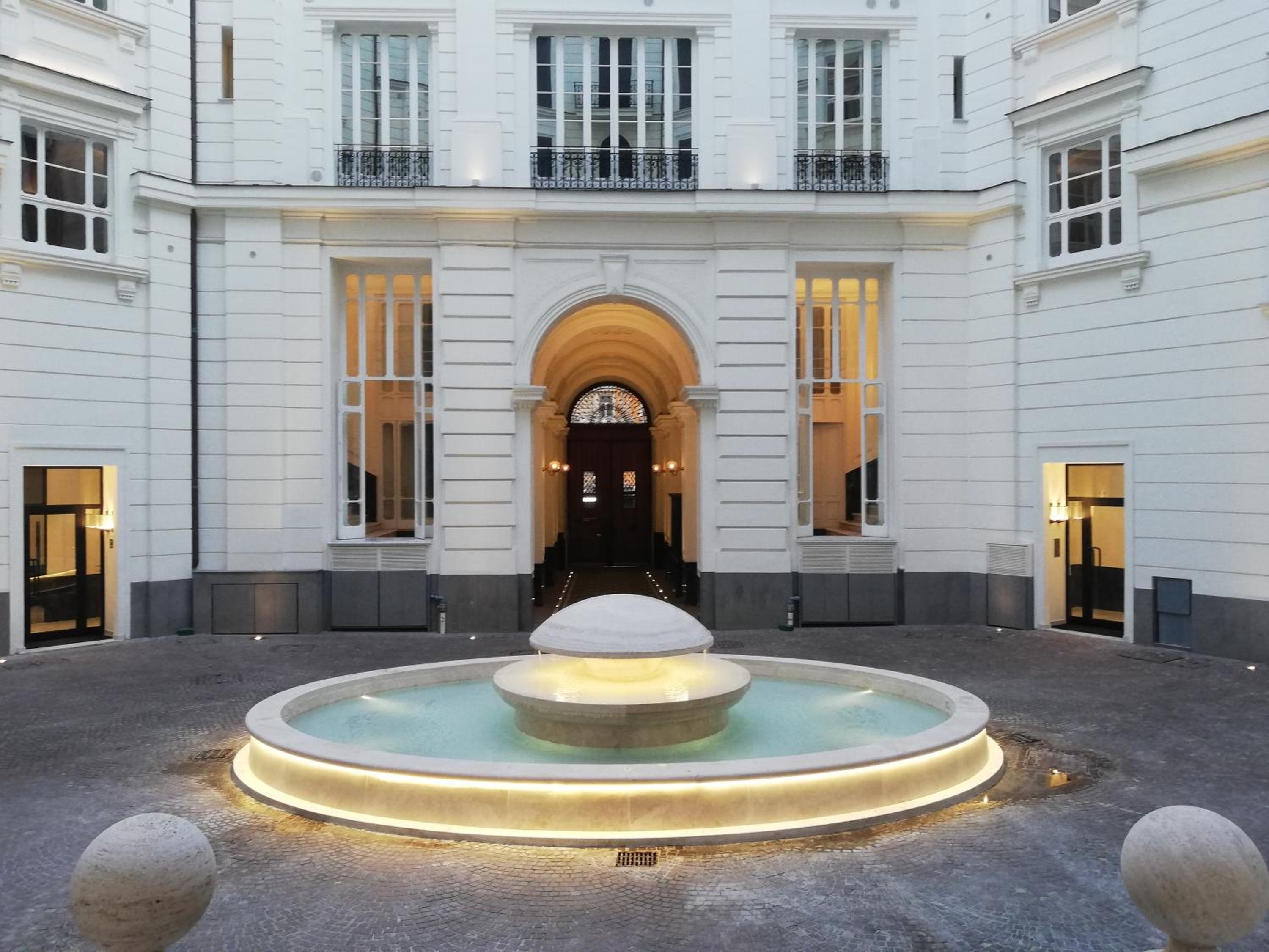 Napoli Mariana Luxury