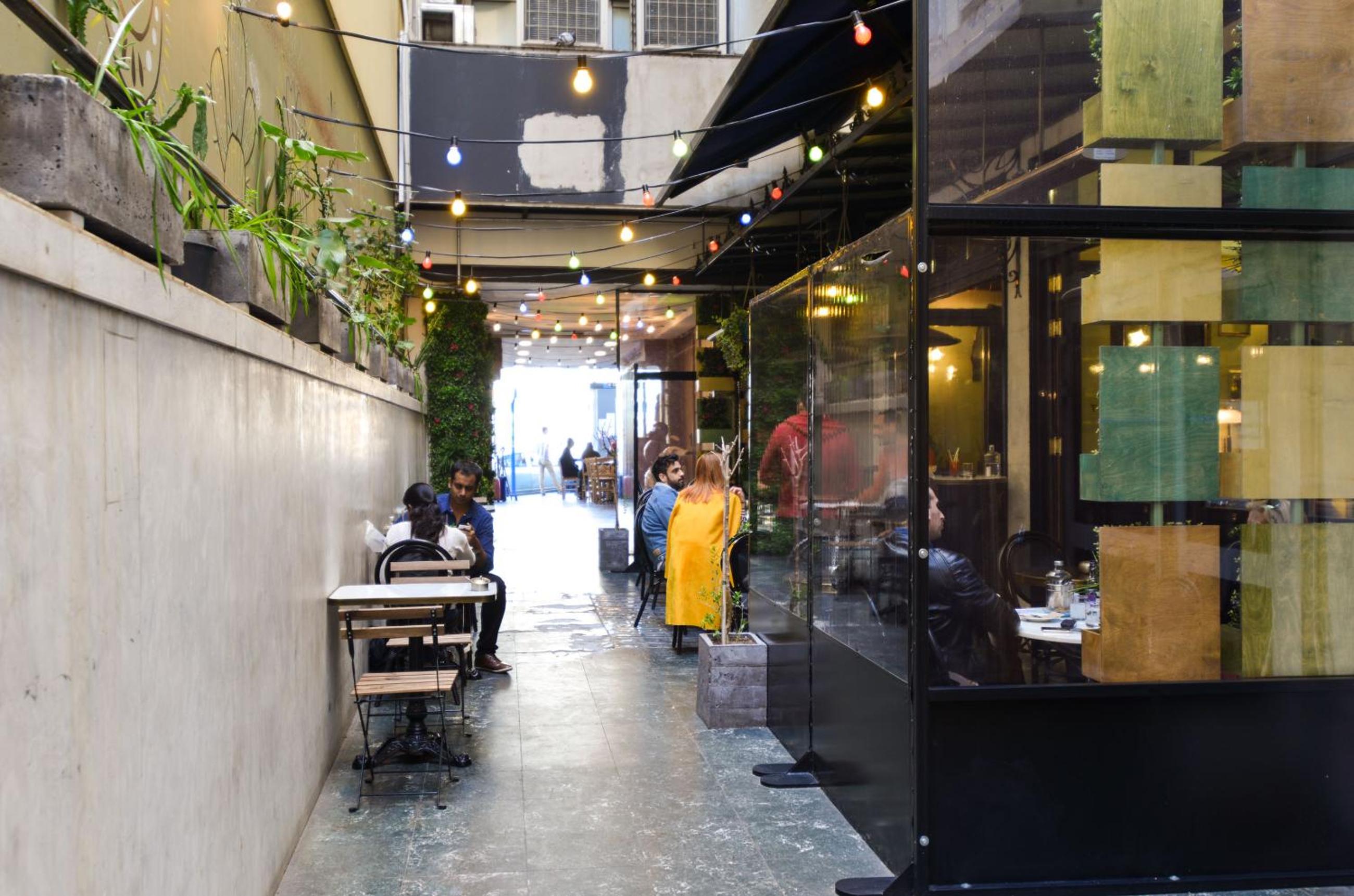 Athens Stylish studio in front of Syntagma metro stop for 2