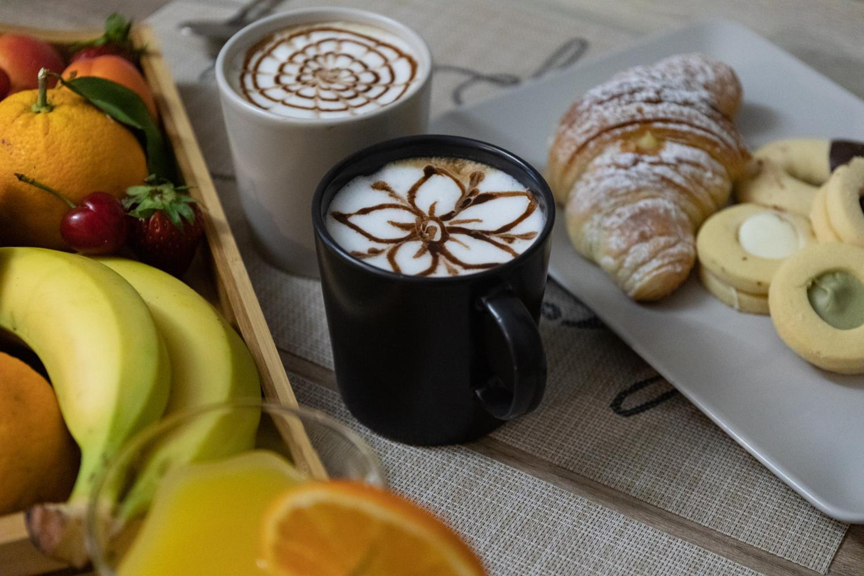 Hotel Tizzy Apartment & Rooms - Image 1