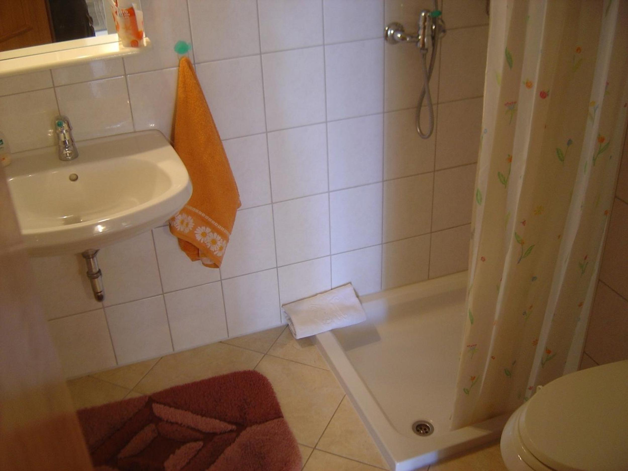 Photo 63