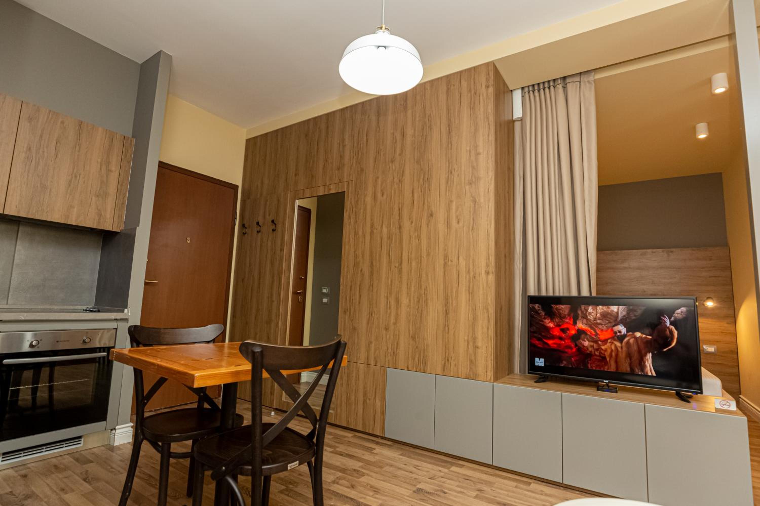 Porta Apartament