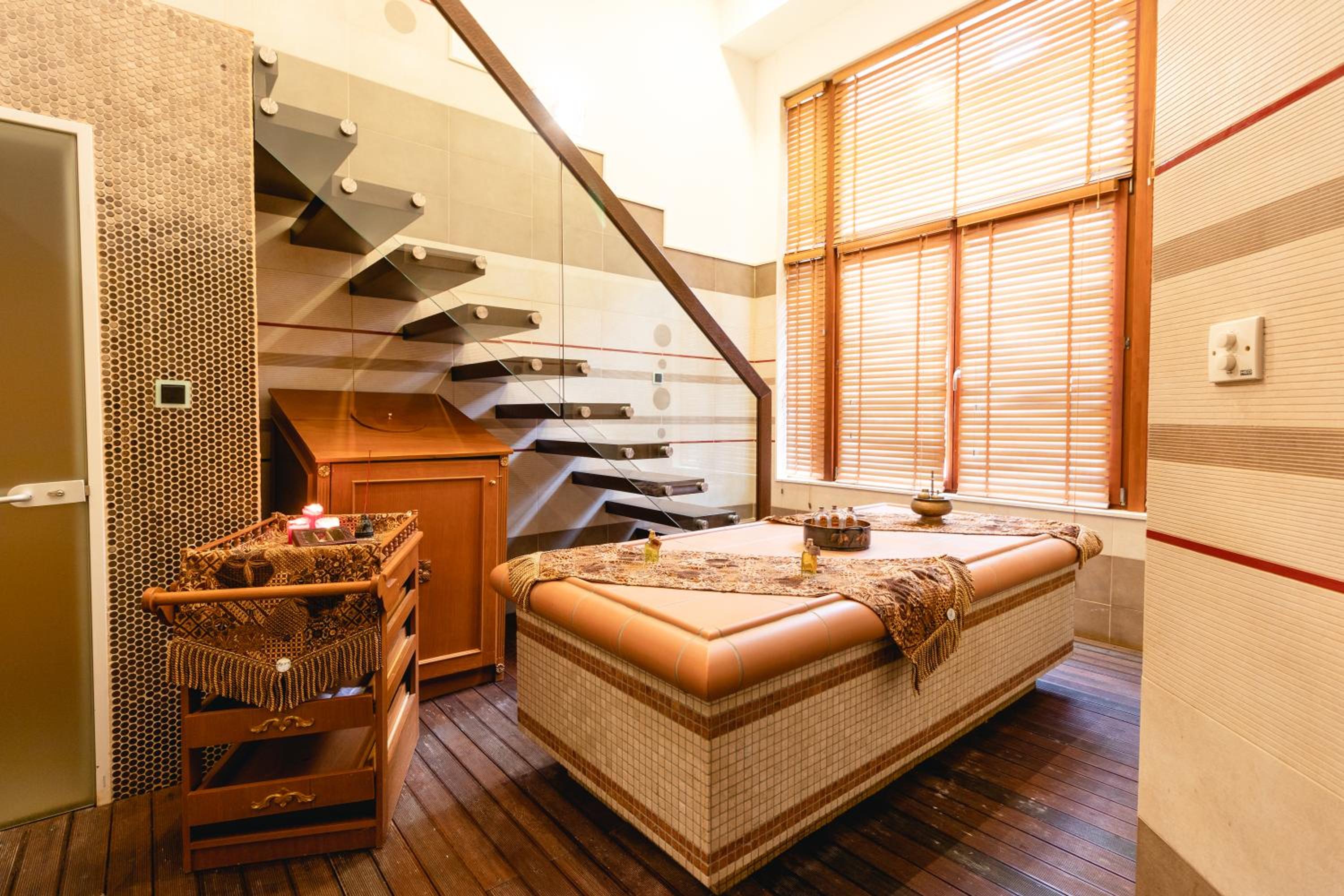 Emerald Beach Resort & Spa