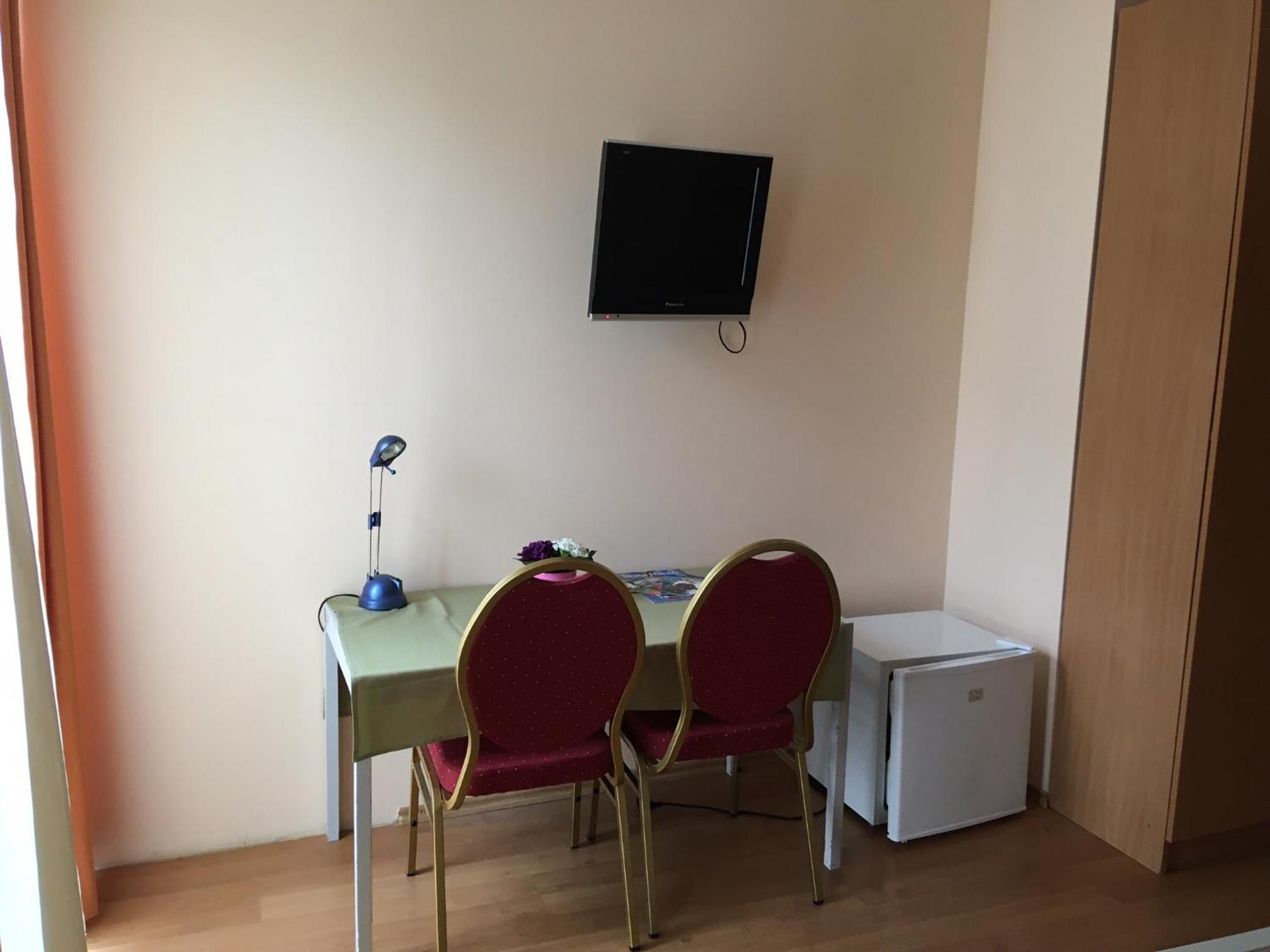 Photo 16
