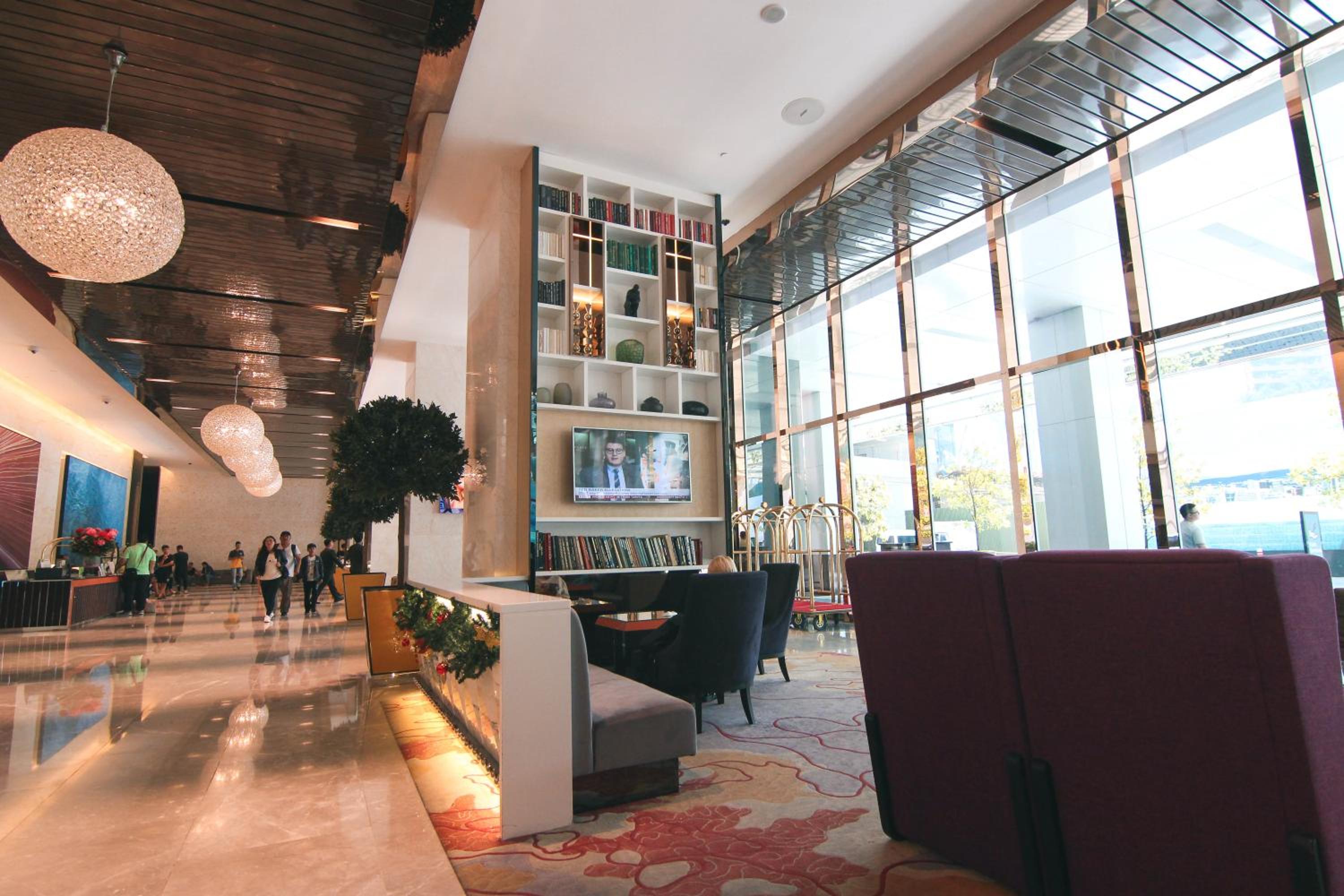 Dolphin Platinum KLCC Kuala Lumpur photo 4