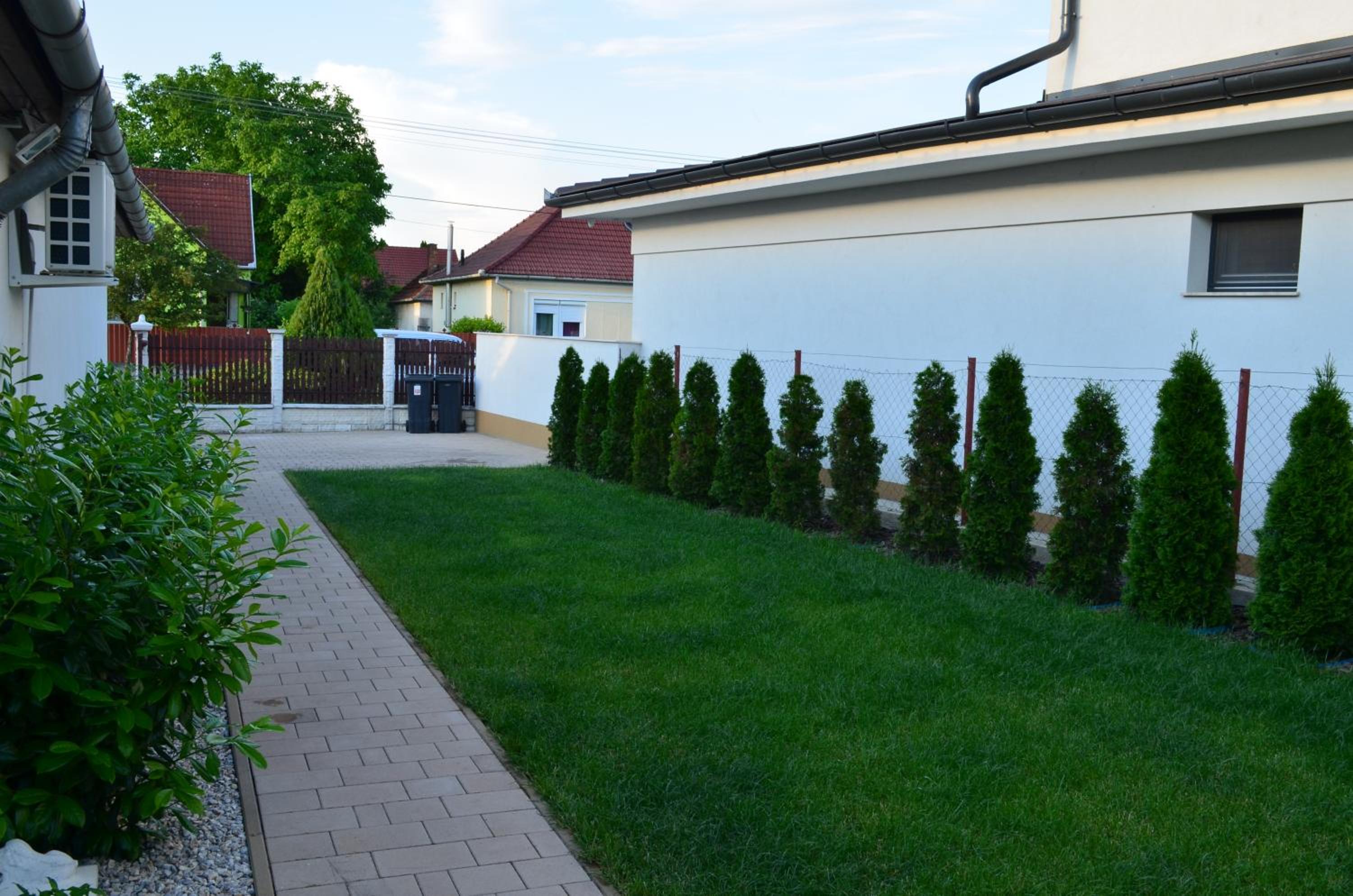 Photo 48