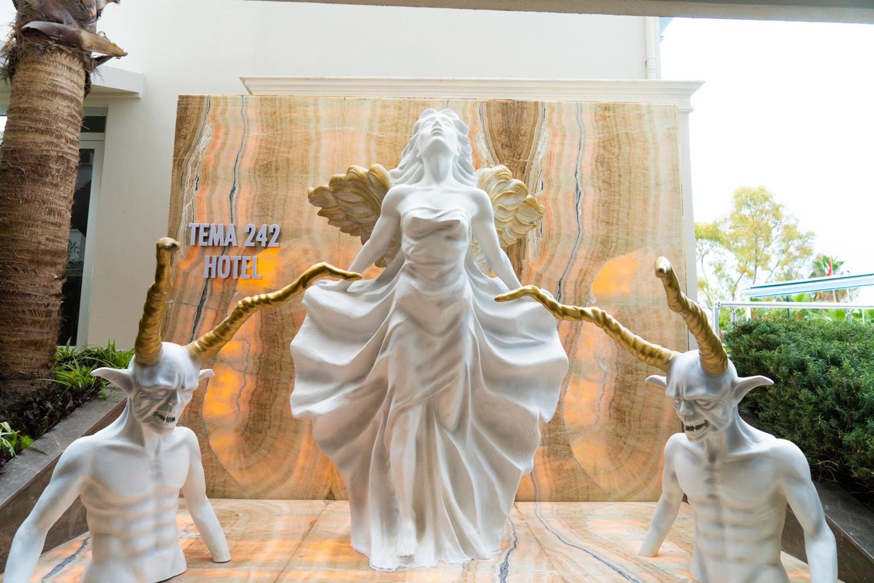 Tema 242 Otel - Image 33