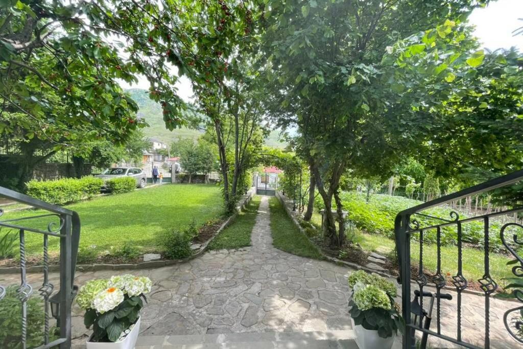 BUJTINA CAKULI, Rehovë - ERSEKË