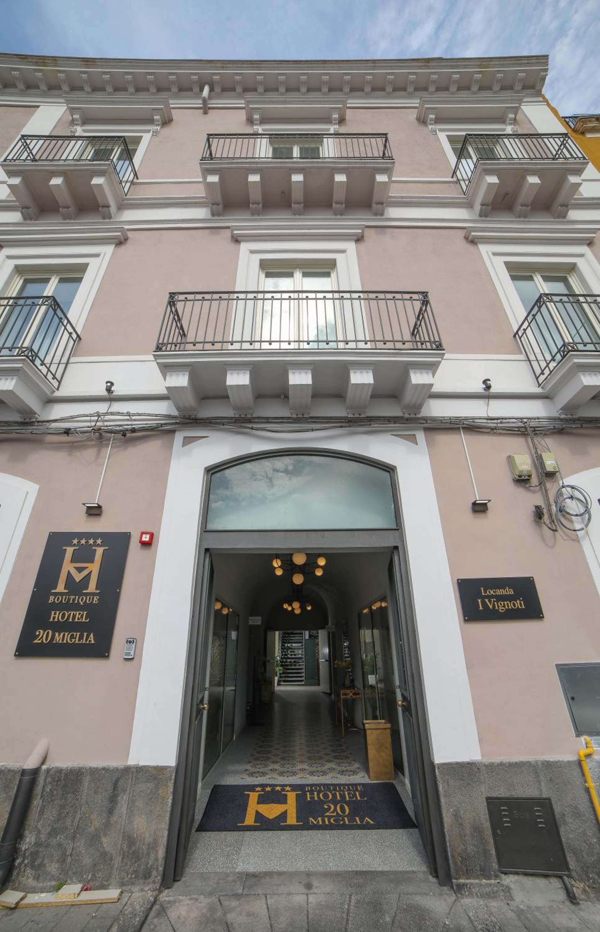 Hotel 20 Miglia Boutique Hotel - Image 1