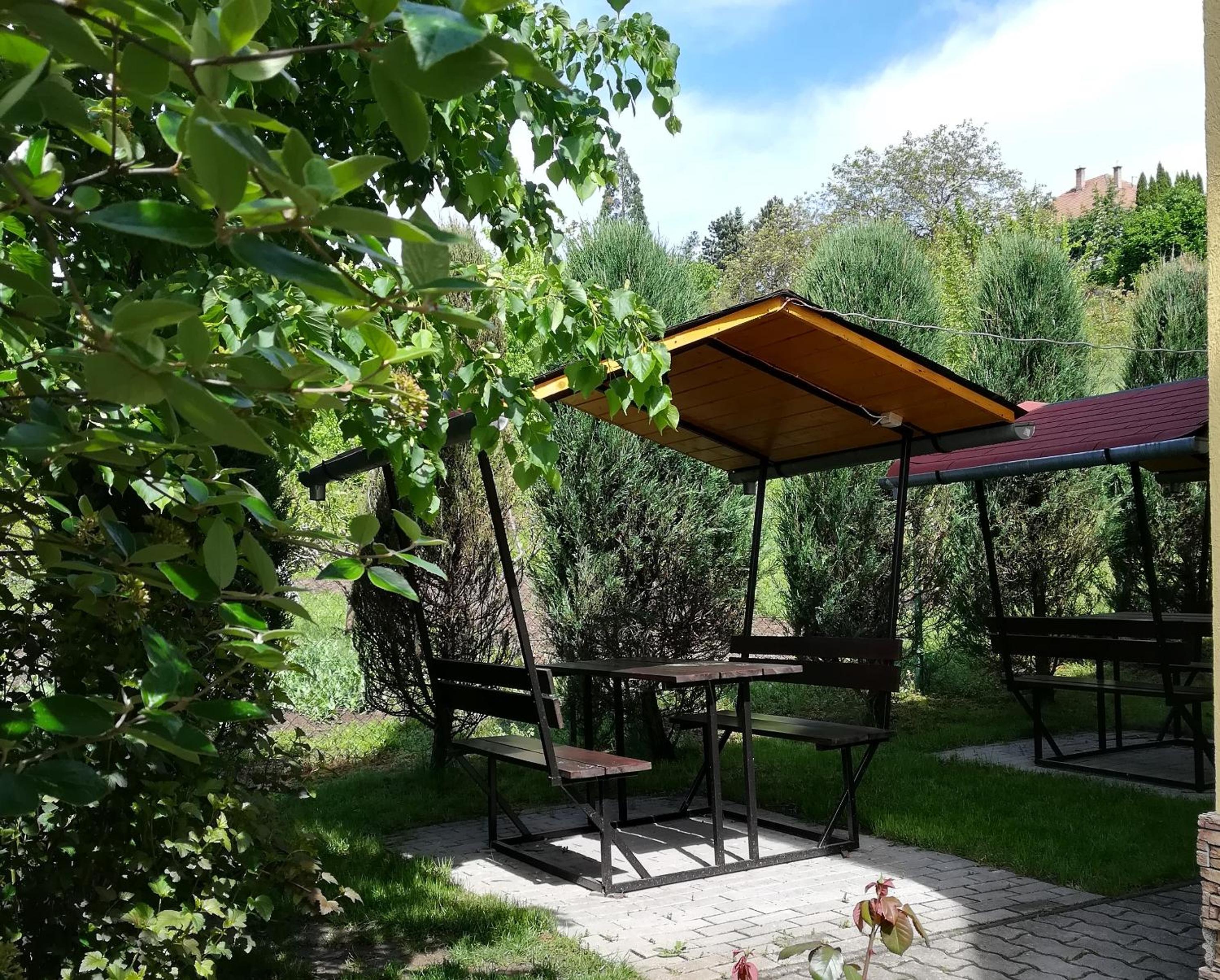 Völgy Apartman