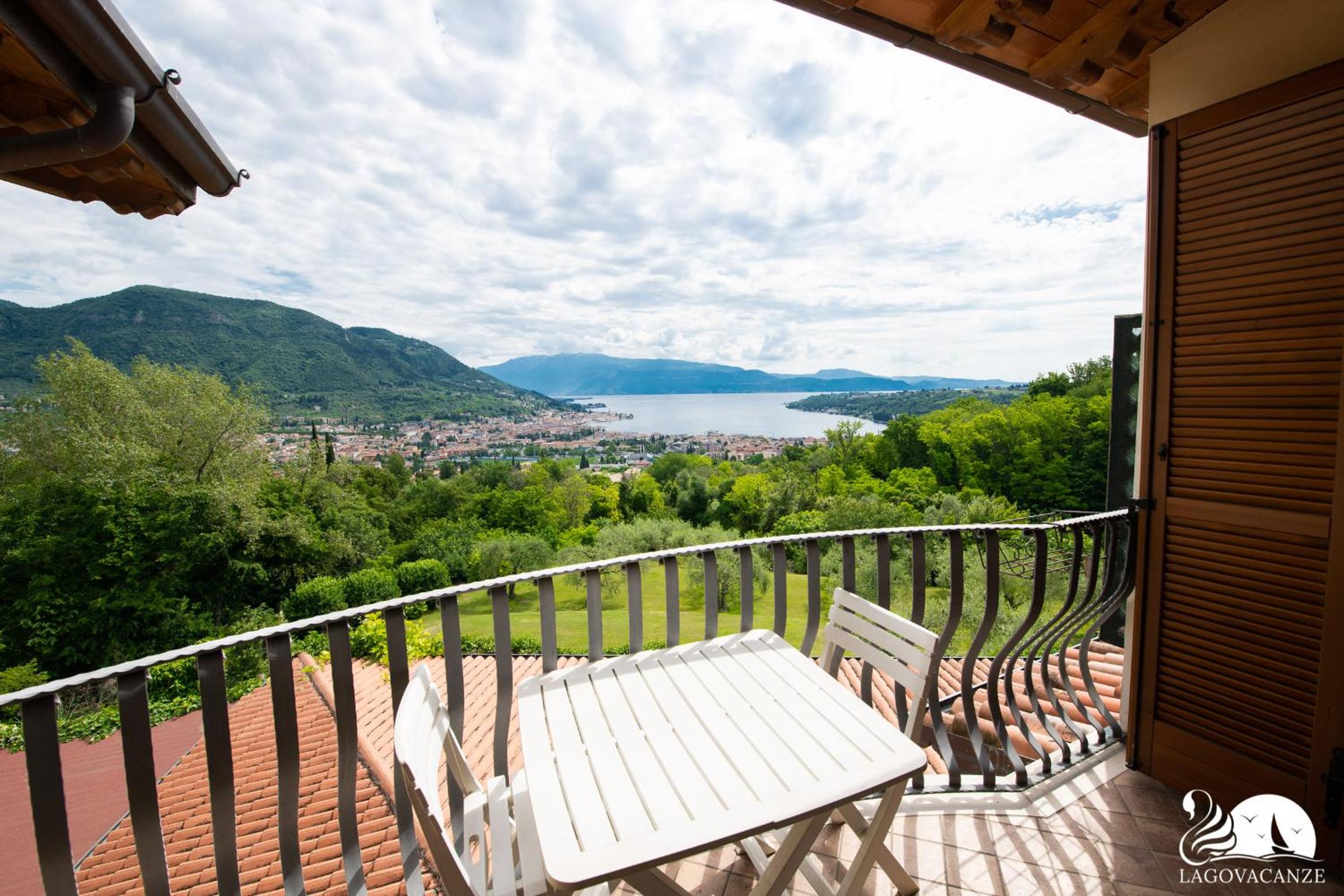 Feeling House en Salò — balance & terrace