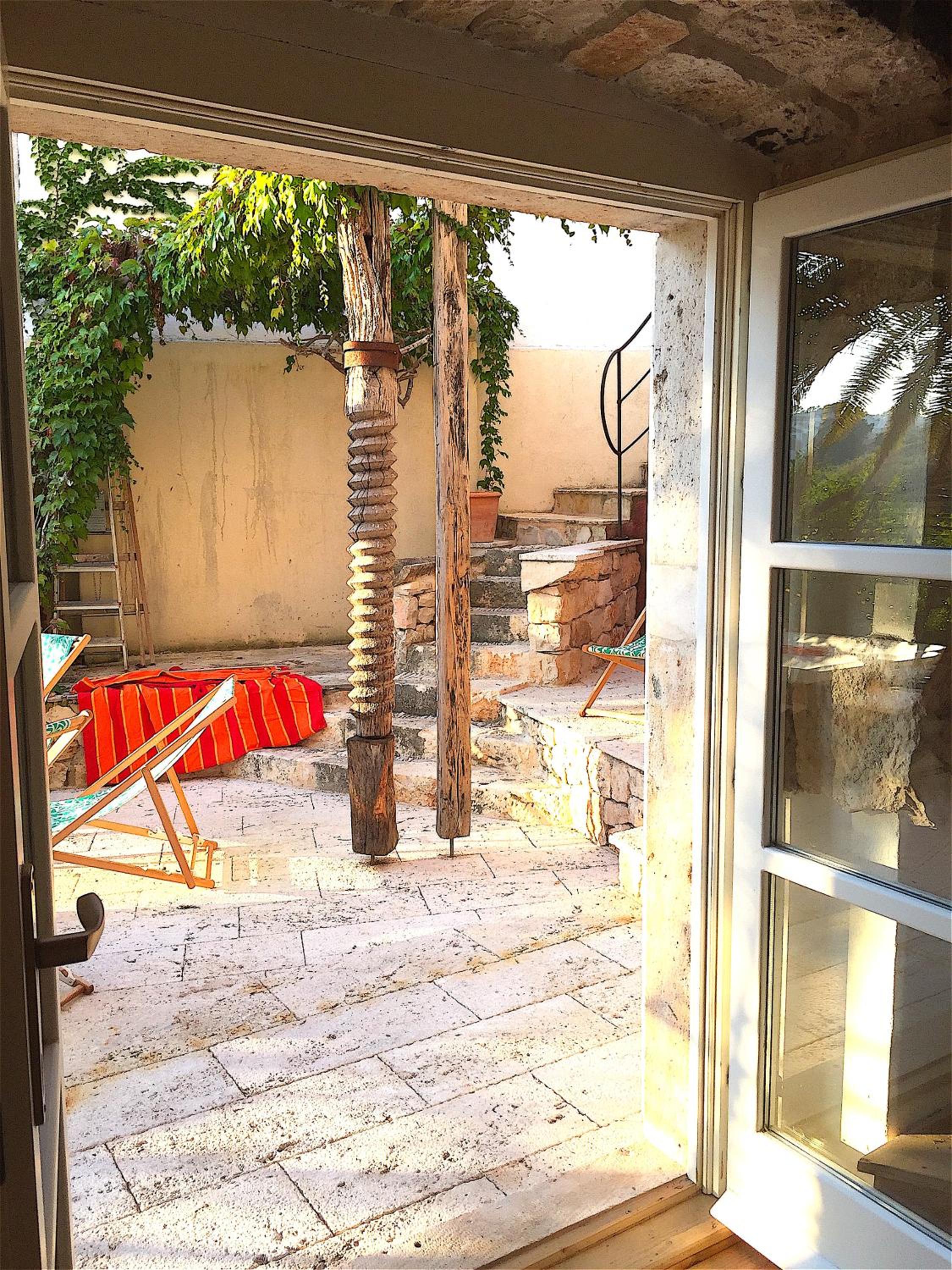 Photo 28