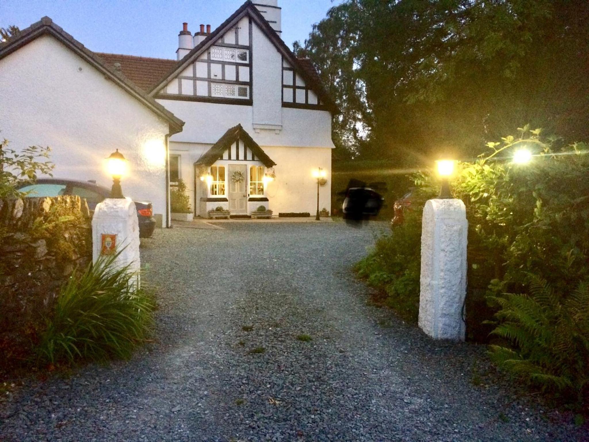 Storrs Gate House B & B No pets Allowed