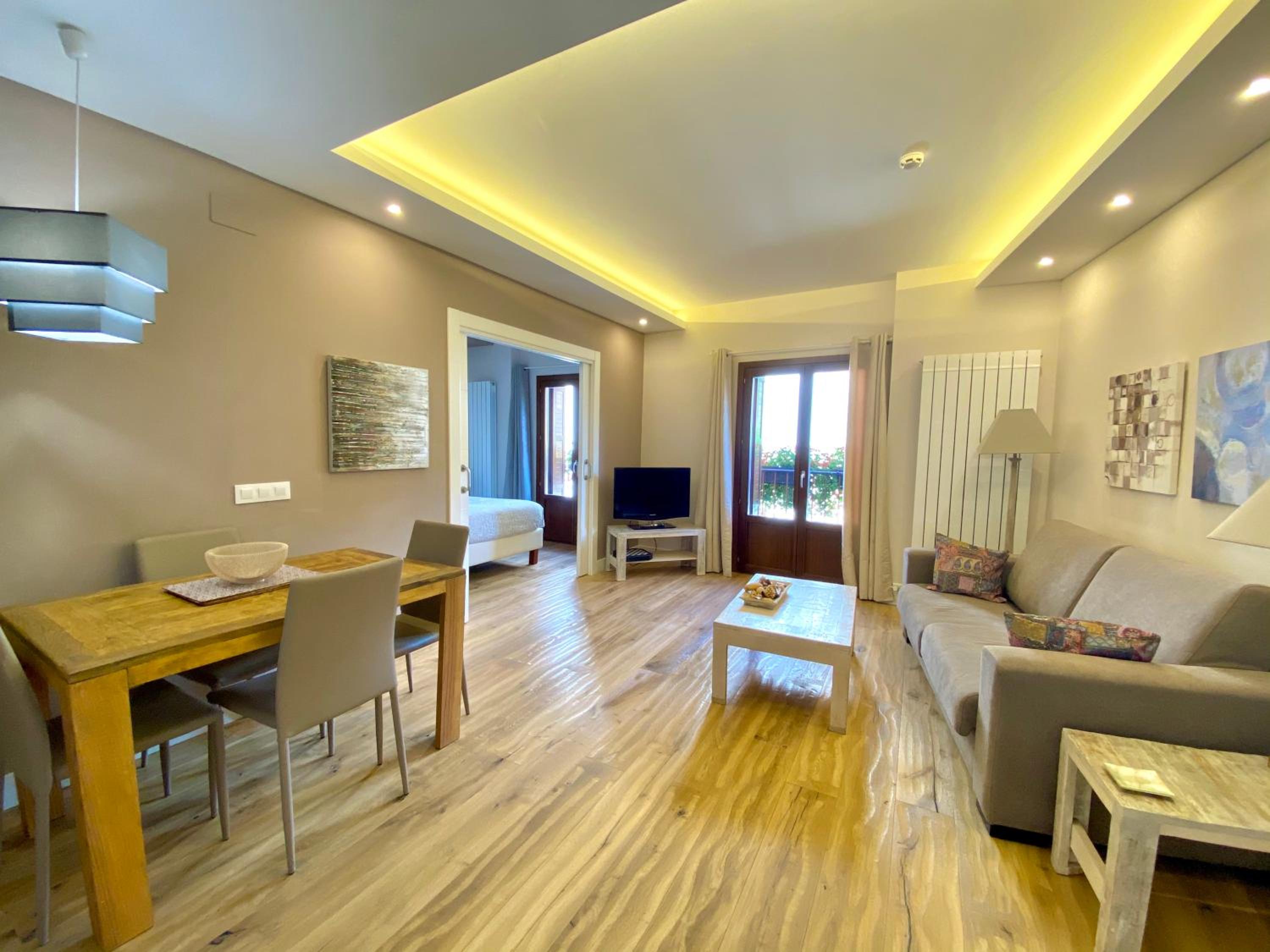 Apartamentos Turísticos Ezcaray