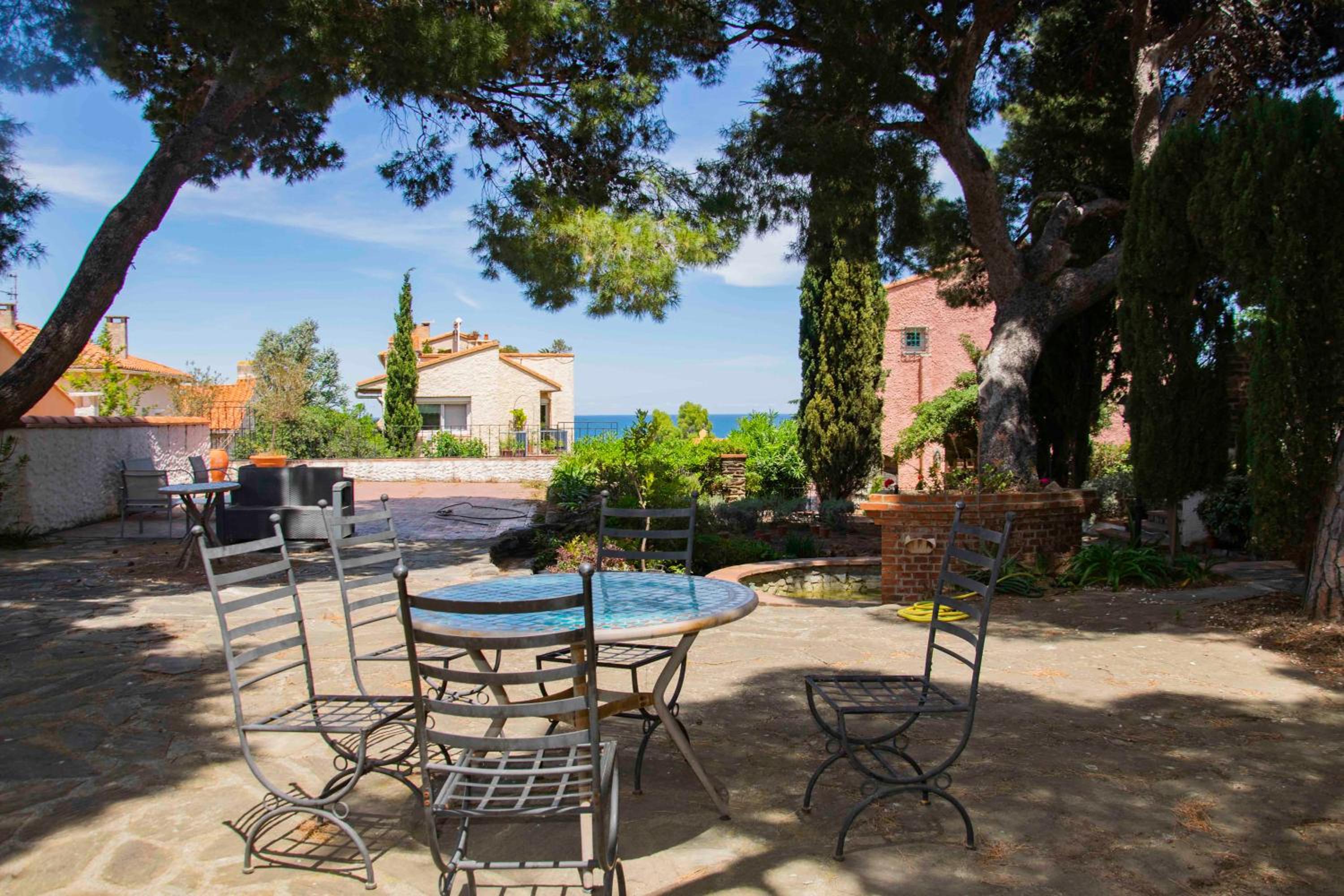 VILLA BLEUE - LES PINS view 3