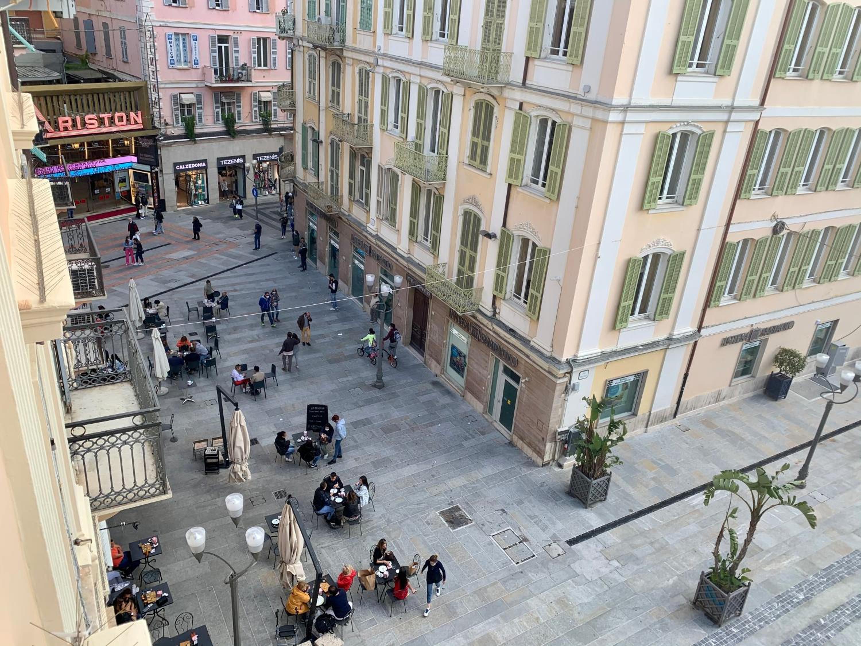 Sanremo Apartments - A Due Passi photo 2