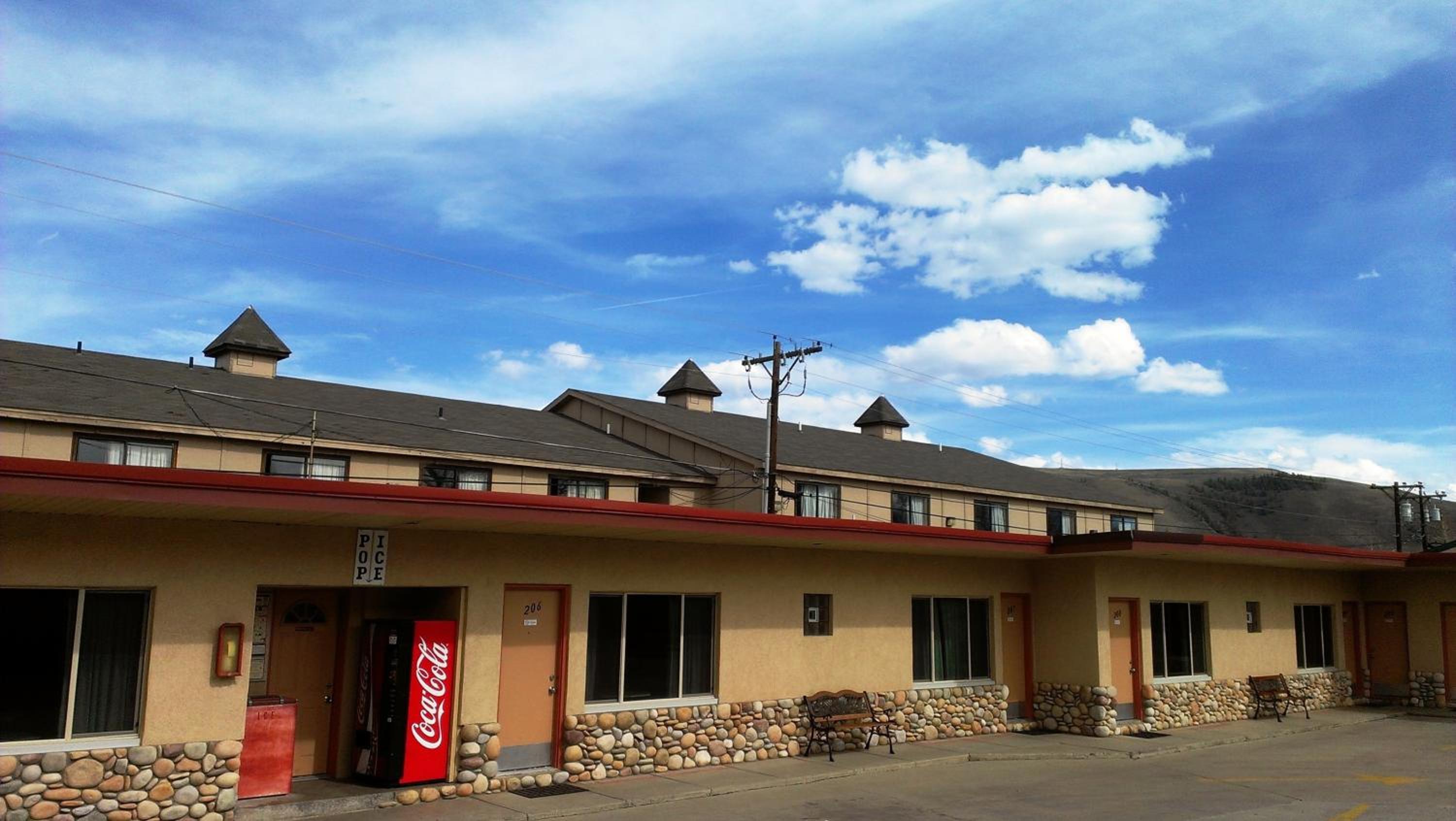 Gunnison Vacations - Western Motel - Property Image 6
