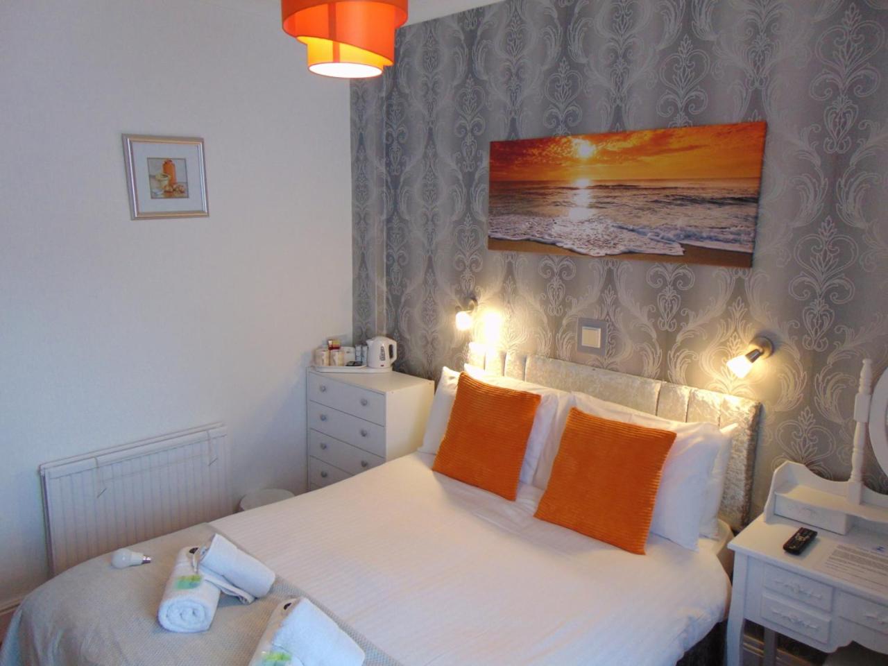 Seacroft Guest House