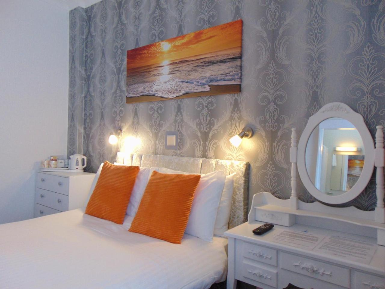 Seacroft Guest House