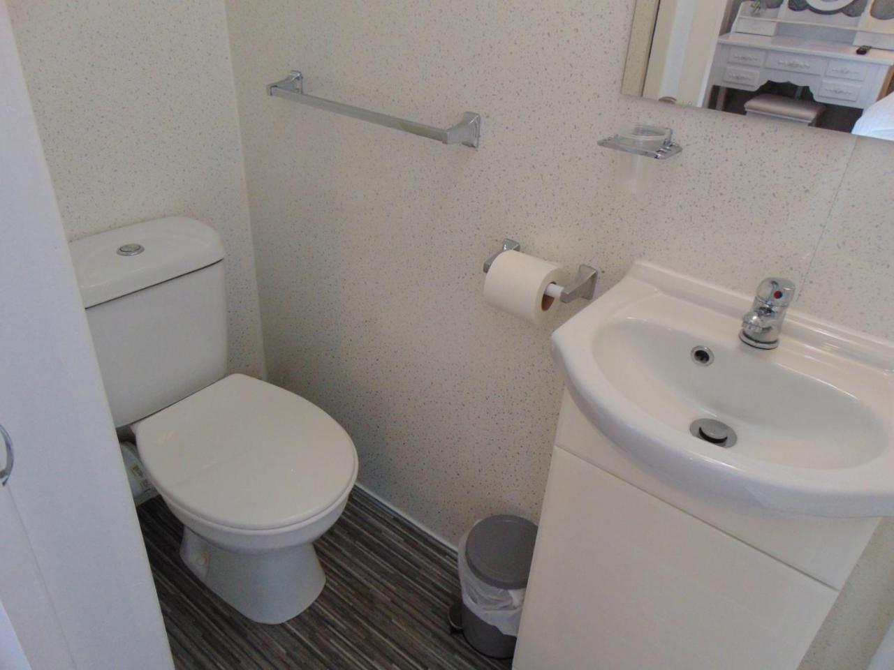 Seacroft Guest House