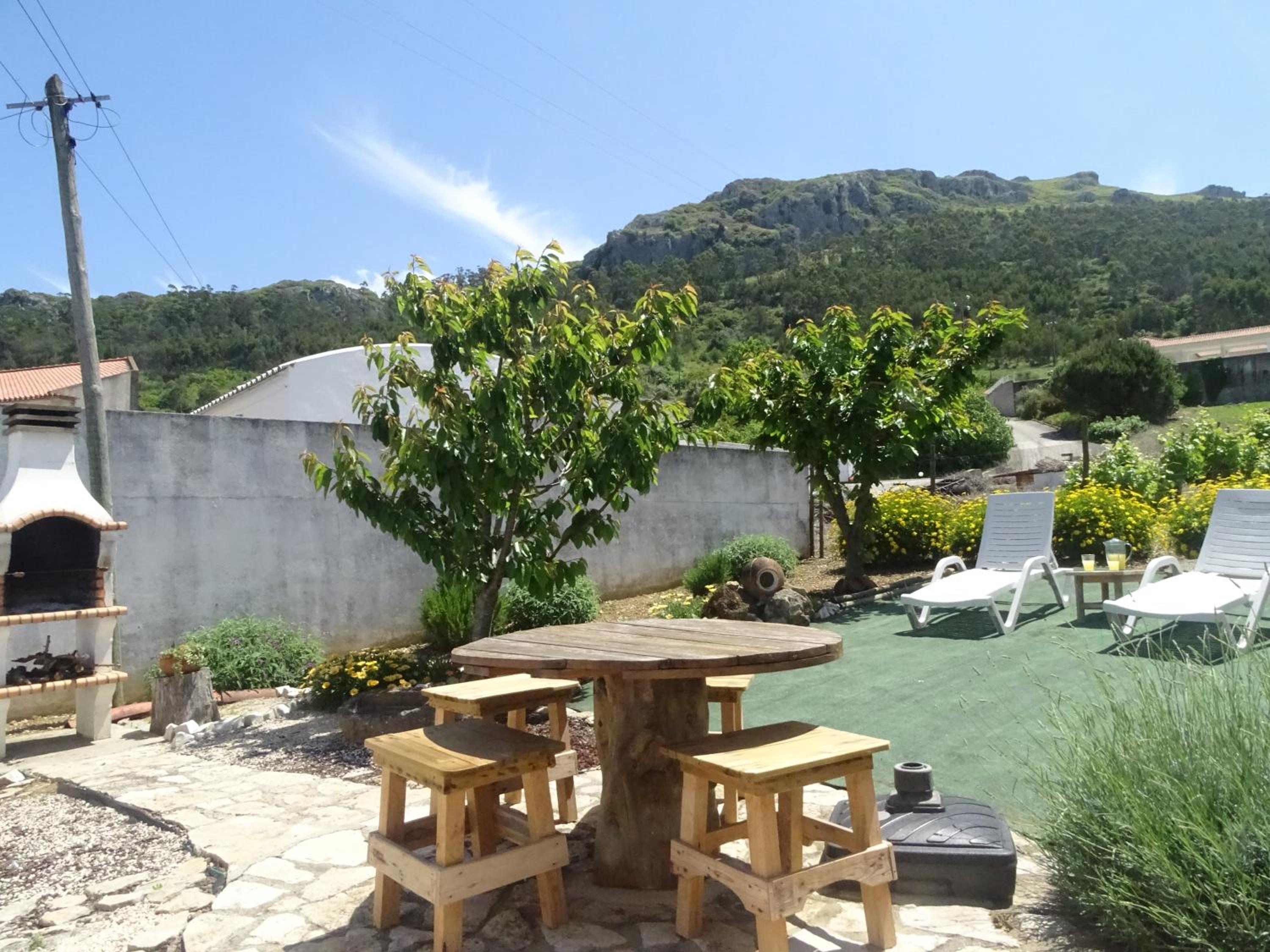 Casa Do Avô In Montejunto view 3