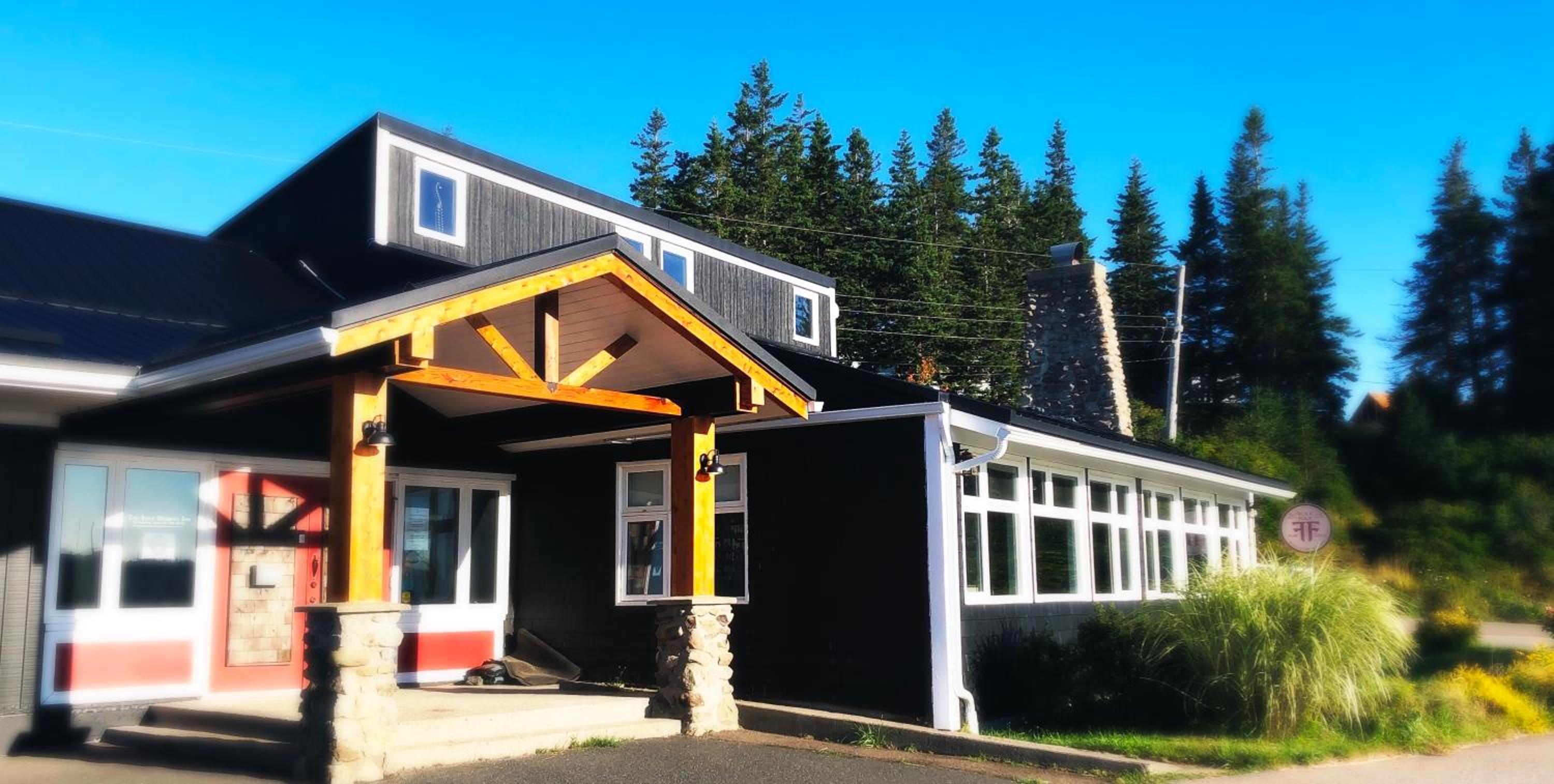 The Iona Heights Inn