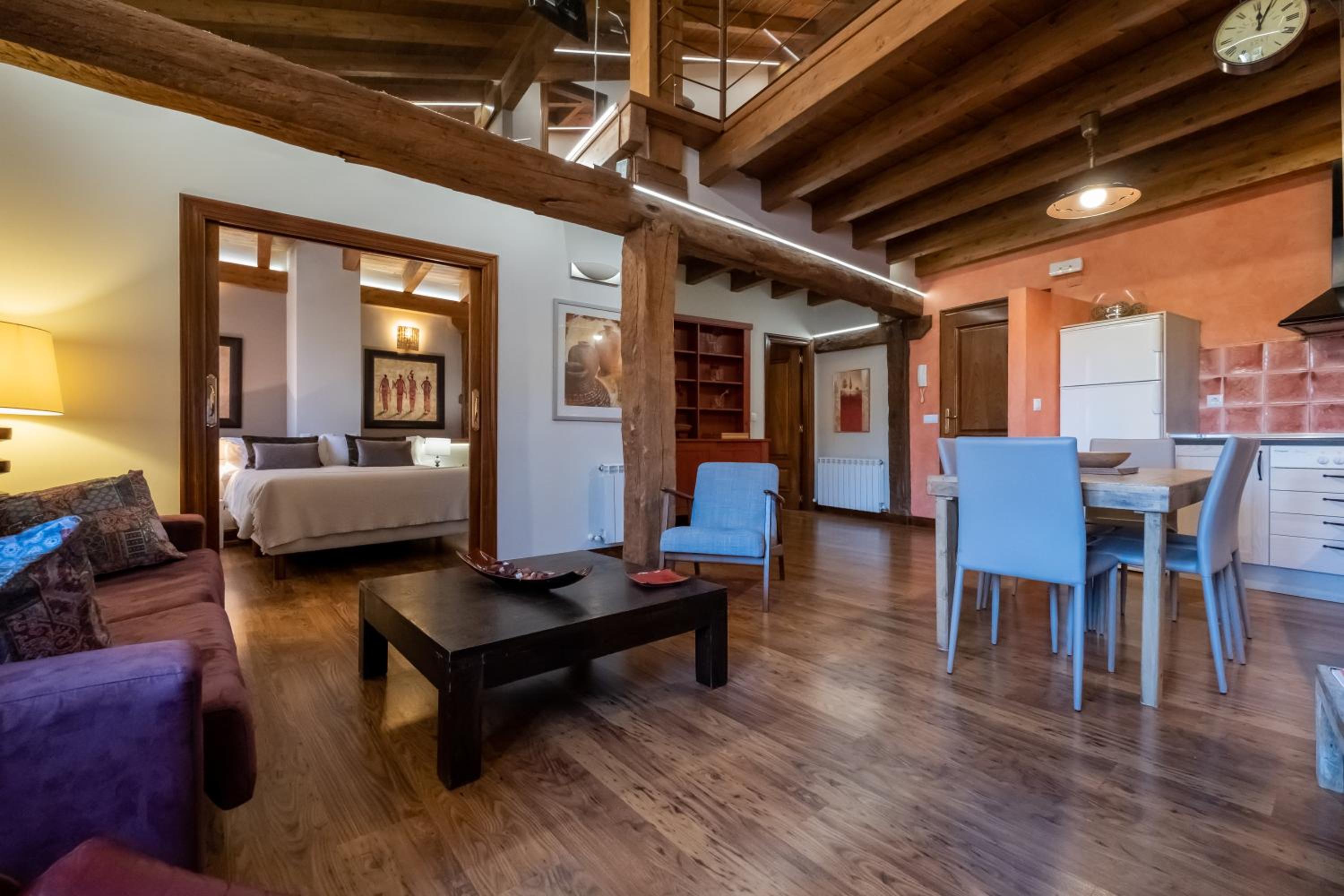 Apartamentos Turísticos Ezcaray