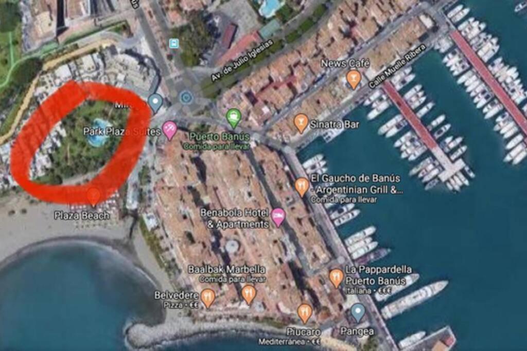 Puerto Banus Luxury Beachfront Apartment D view 4
