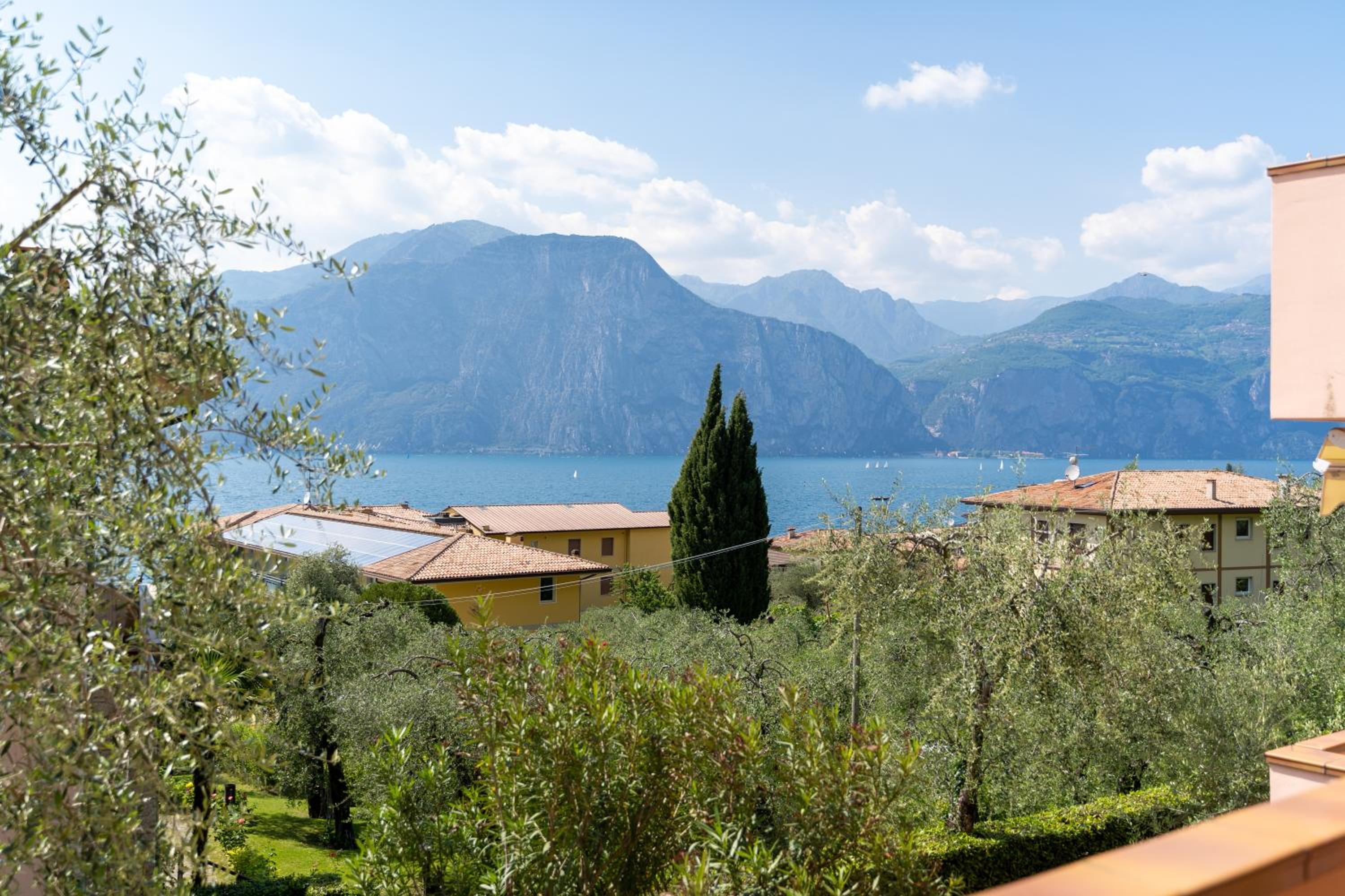 LAKE Beth's House photo 2