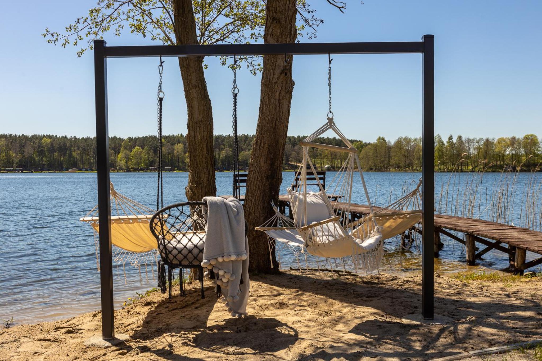 Apartament nad jeziorem Sukiel z własną plażą view 4