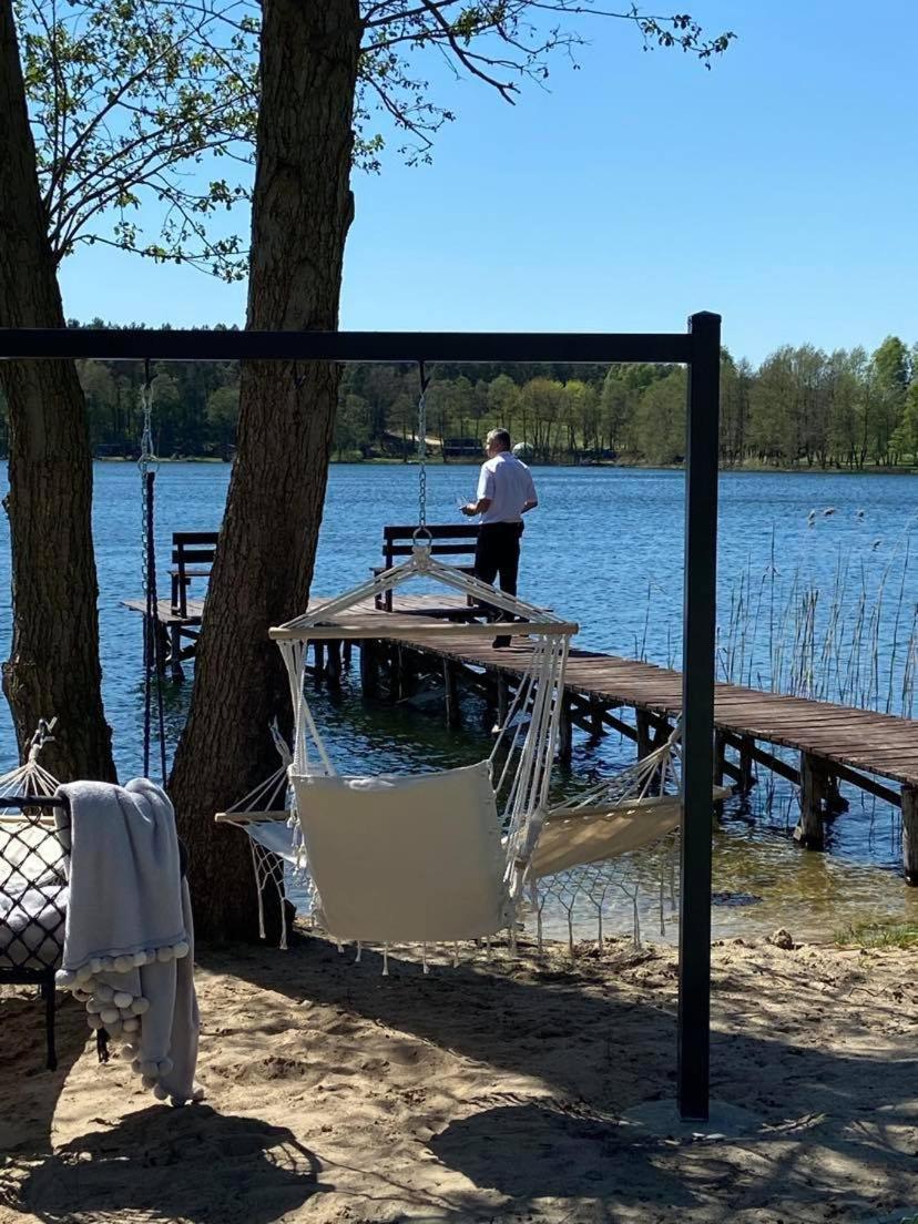 Apartament nad jeziorem Sukiel z własną plażą view 5