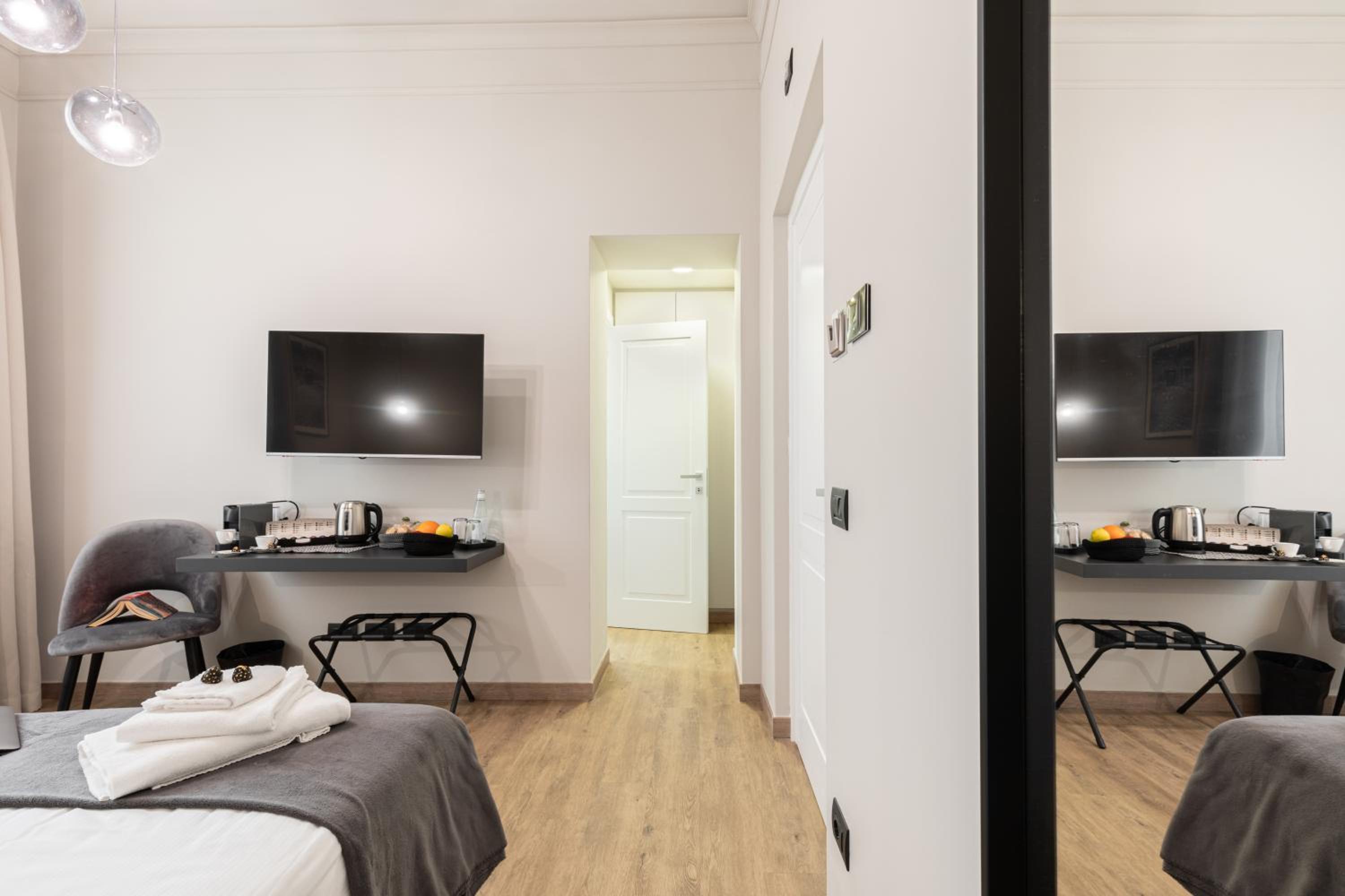 Foresteria di Piazza Cavour - Luxury Suites & Guest House