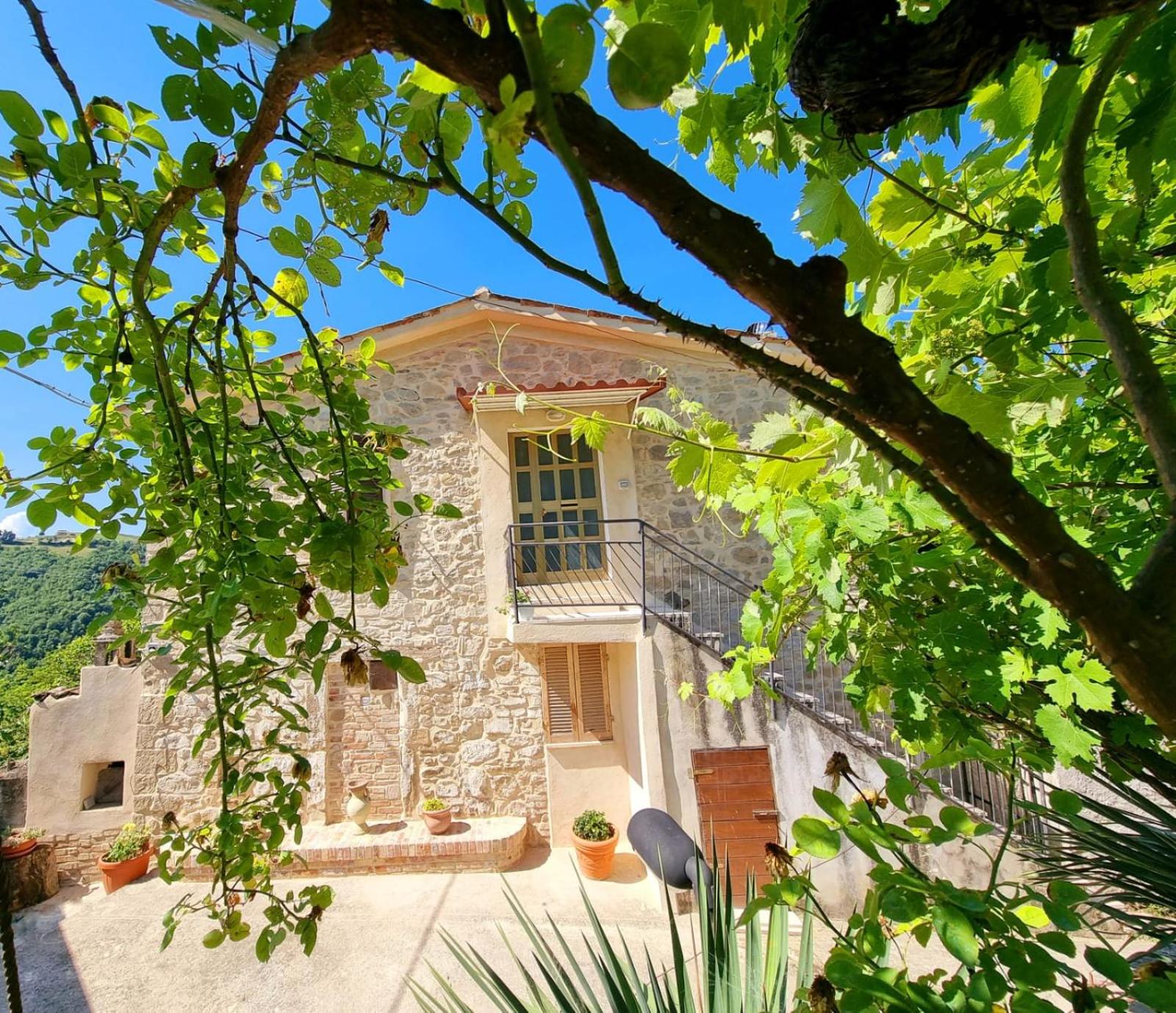 Casa Vacanze Gli Allori view 5