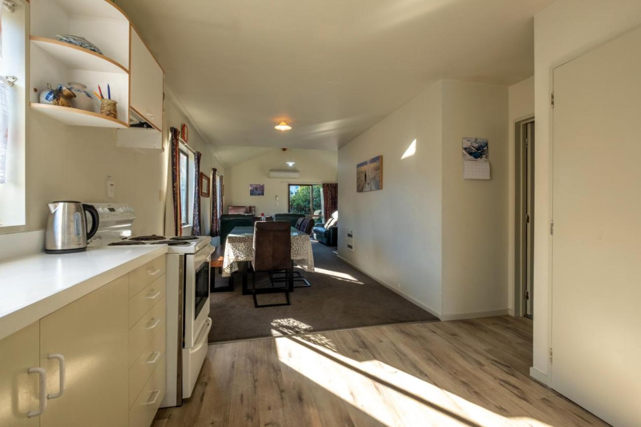 11b Leamington Street view 5