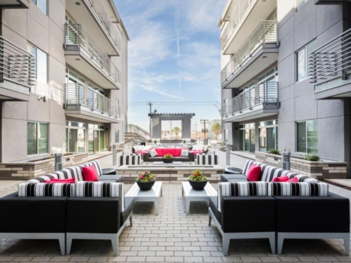 Modern Urban Apartments | On Roosevelt Row | Local Eat & Drink view 3