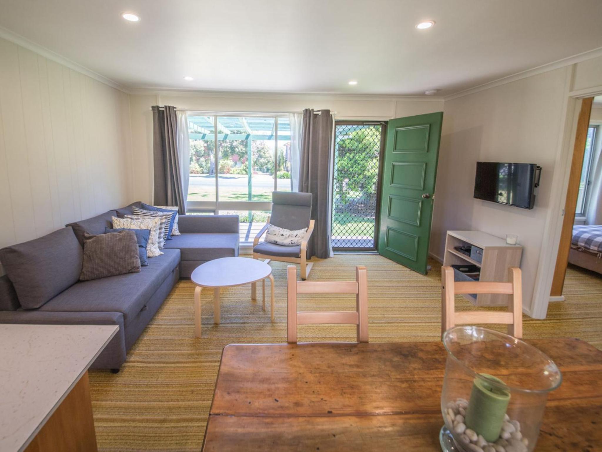 17 Broadbeach Drive view 3
