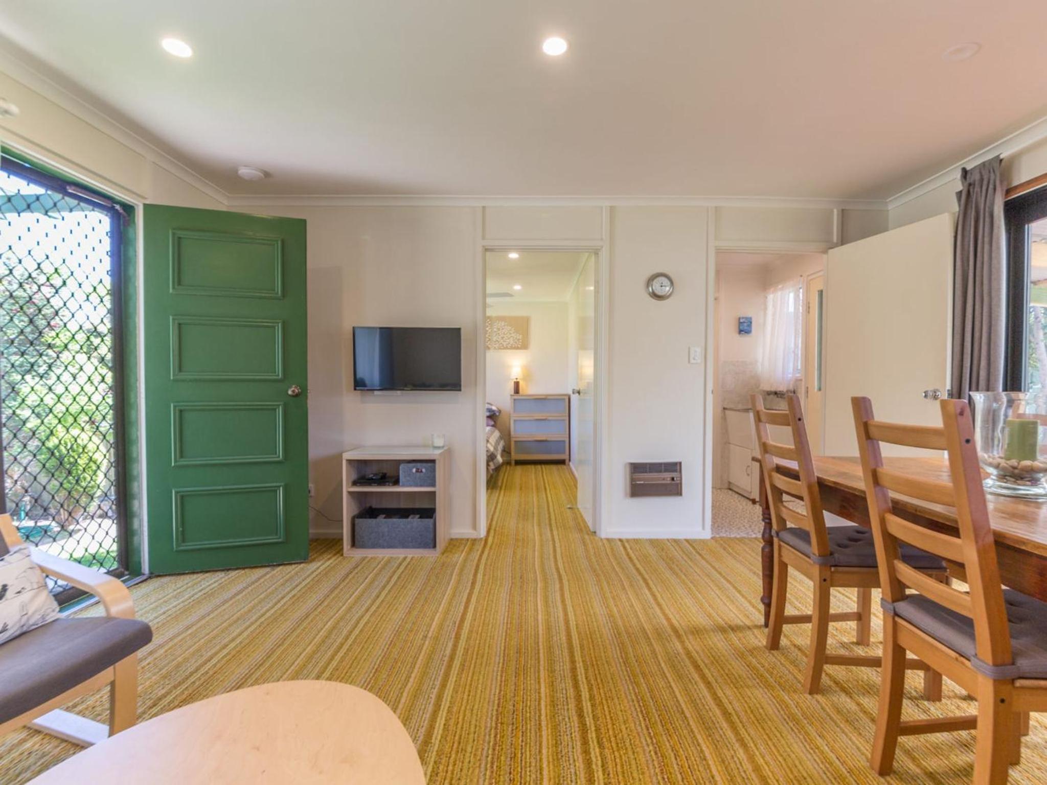 17 Broadbeach Drive view 4